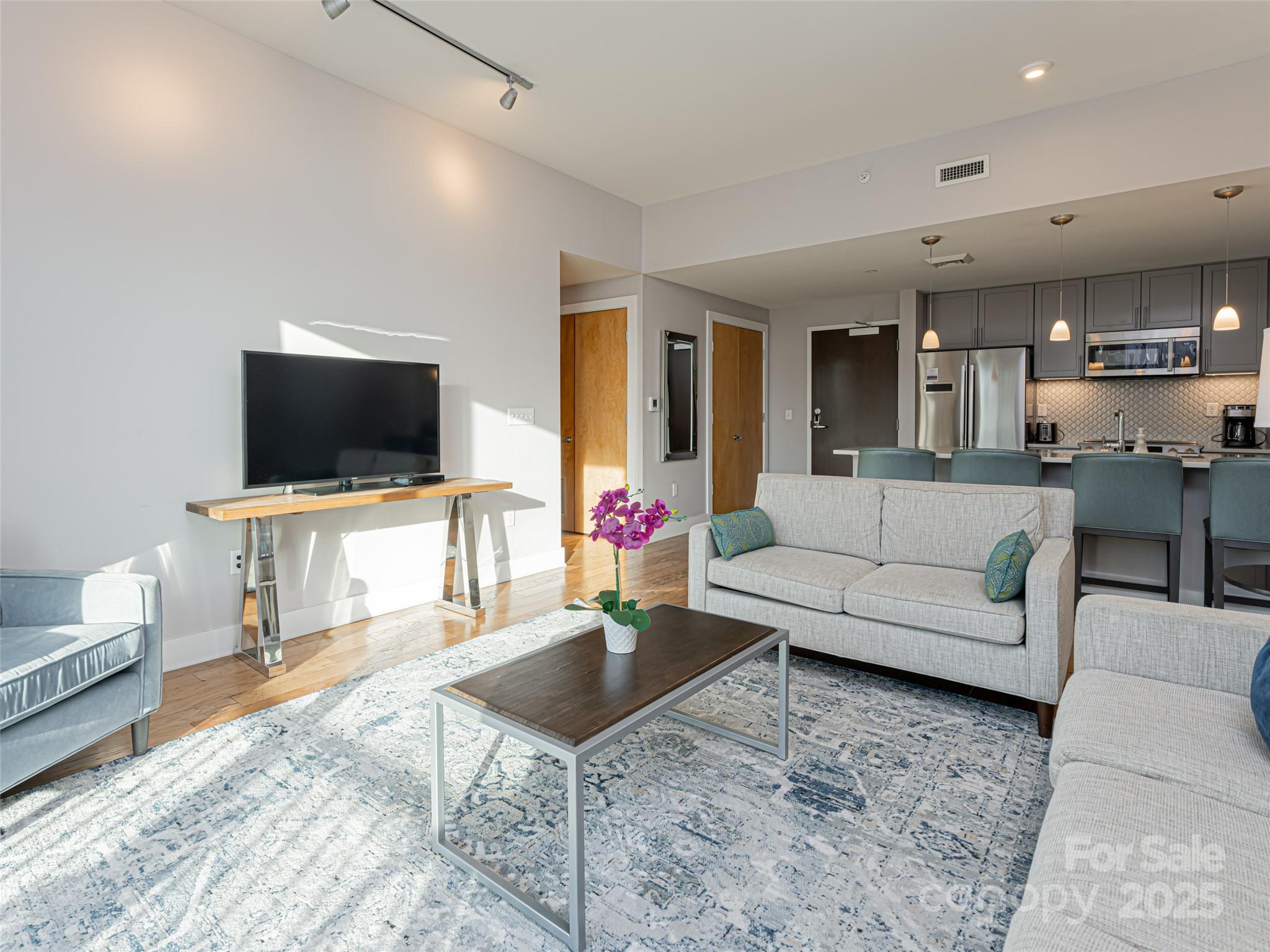45 Asheland Avenue Unit: 302