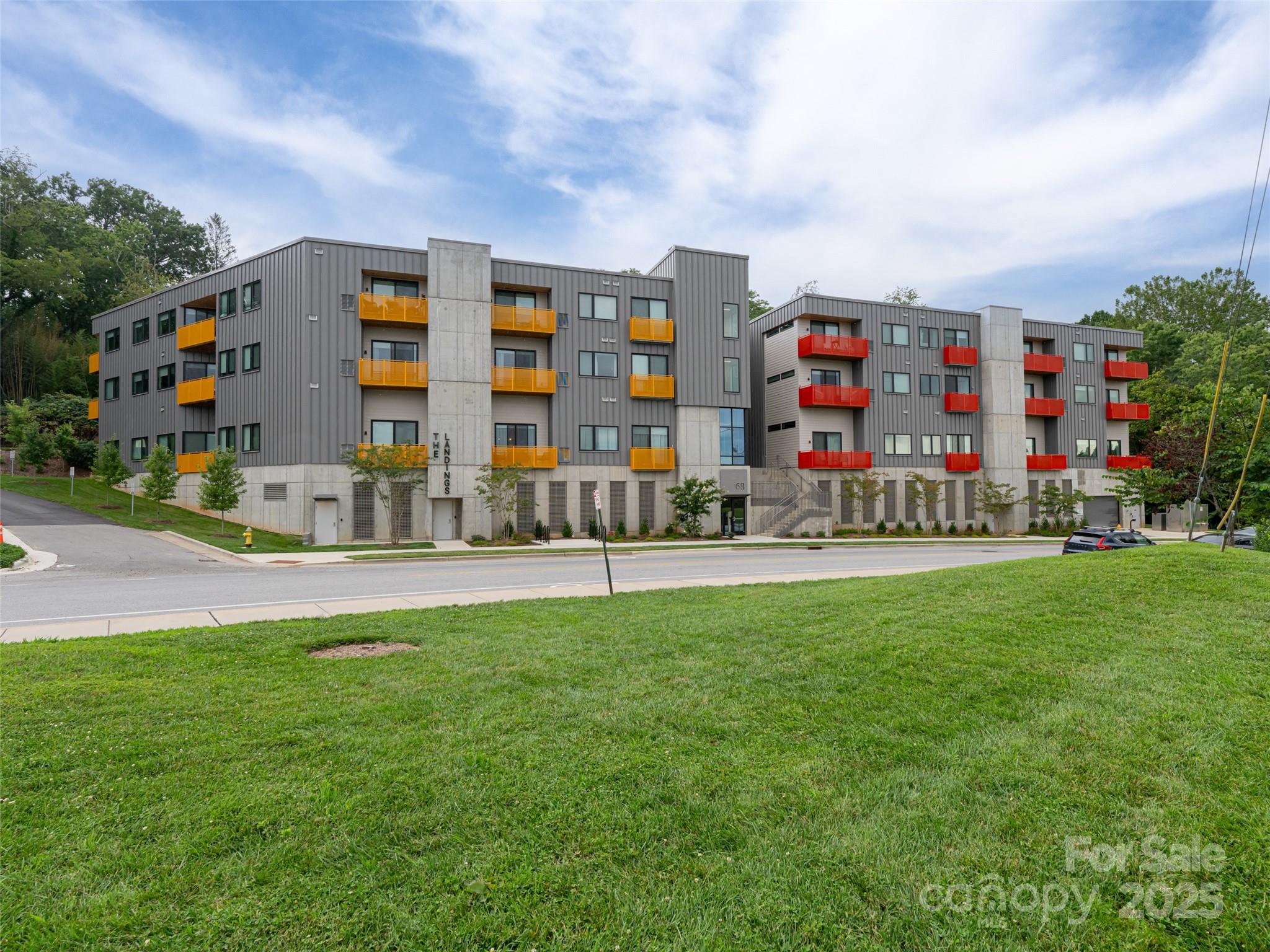 68 Craven Street Unit: 203