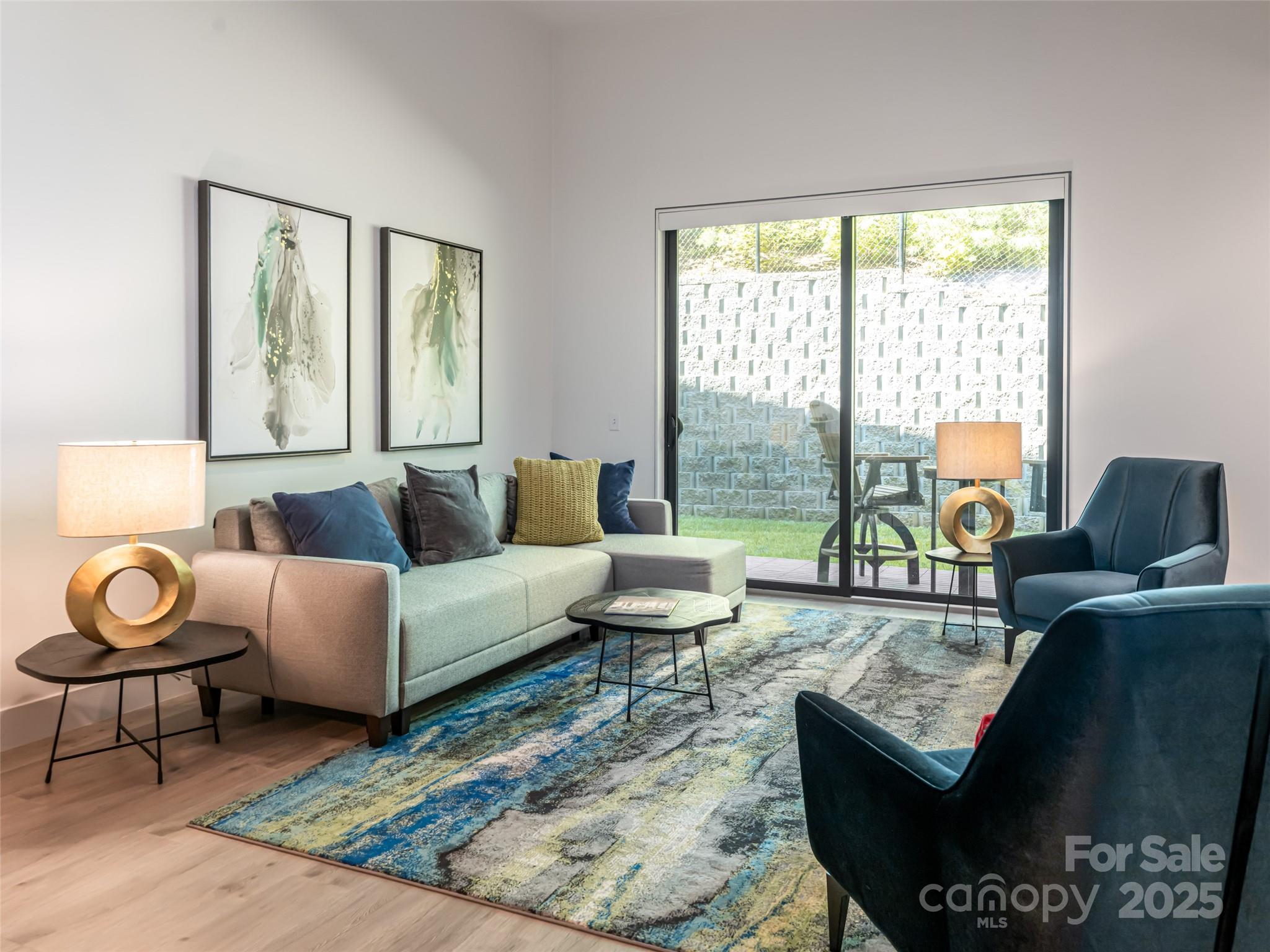 68 Craven Street Unit: 203