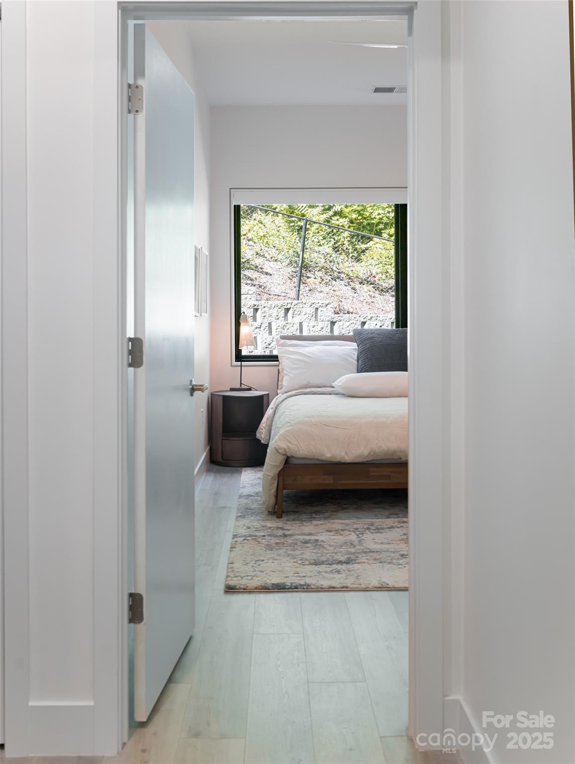 68 Craven Street Unit: 203