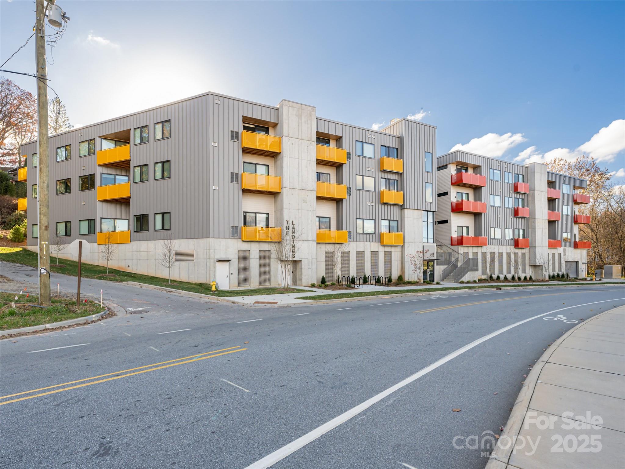68 Craven Street Unit: 310