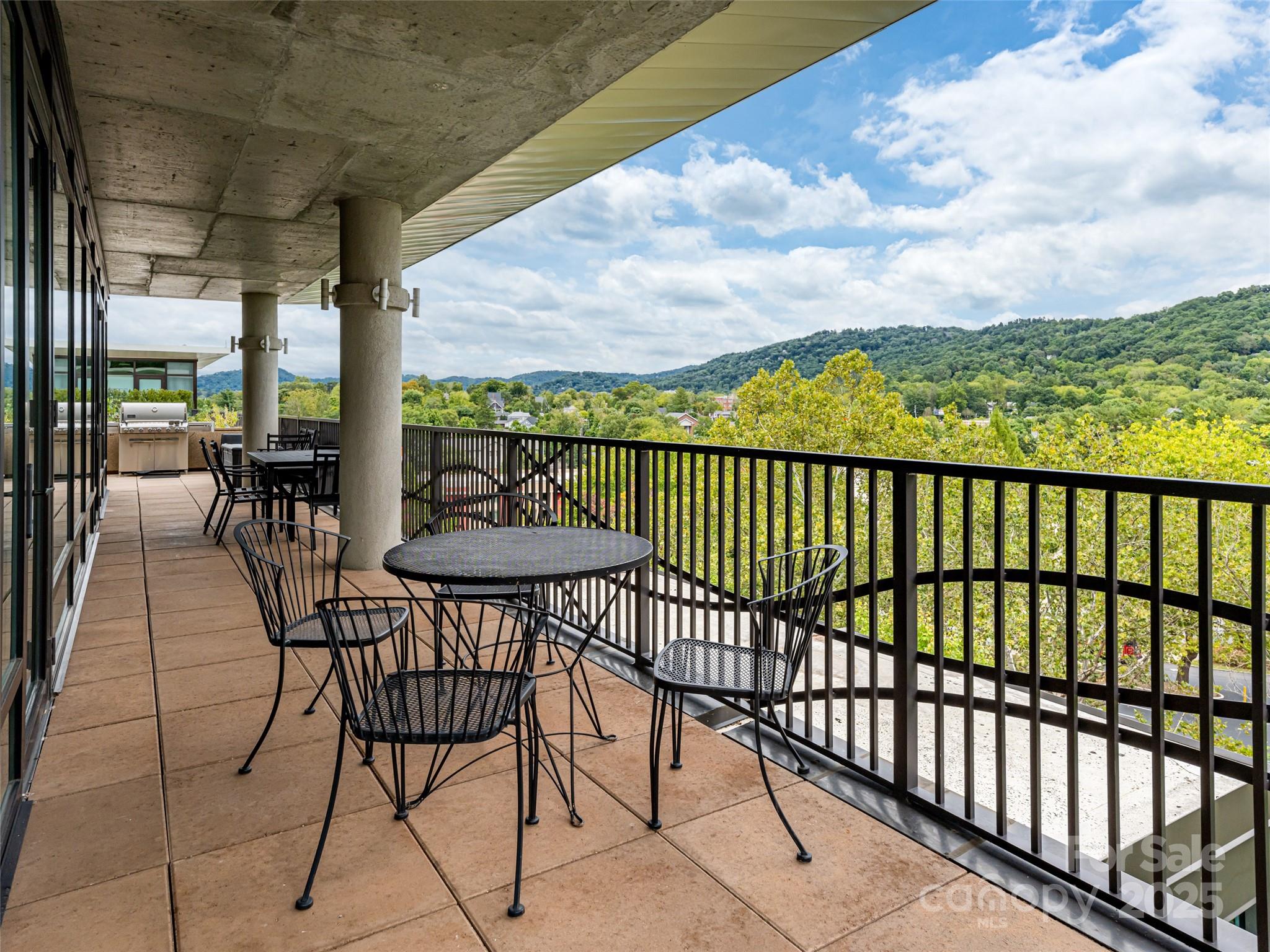 60 N Market Street Unit: 402