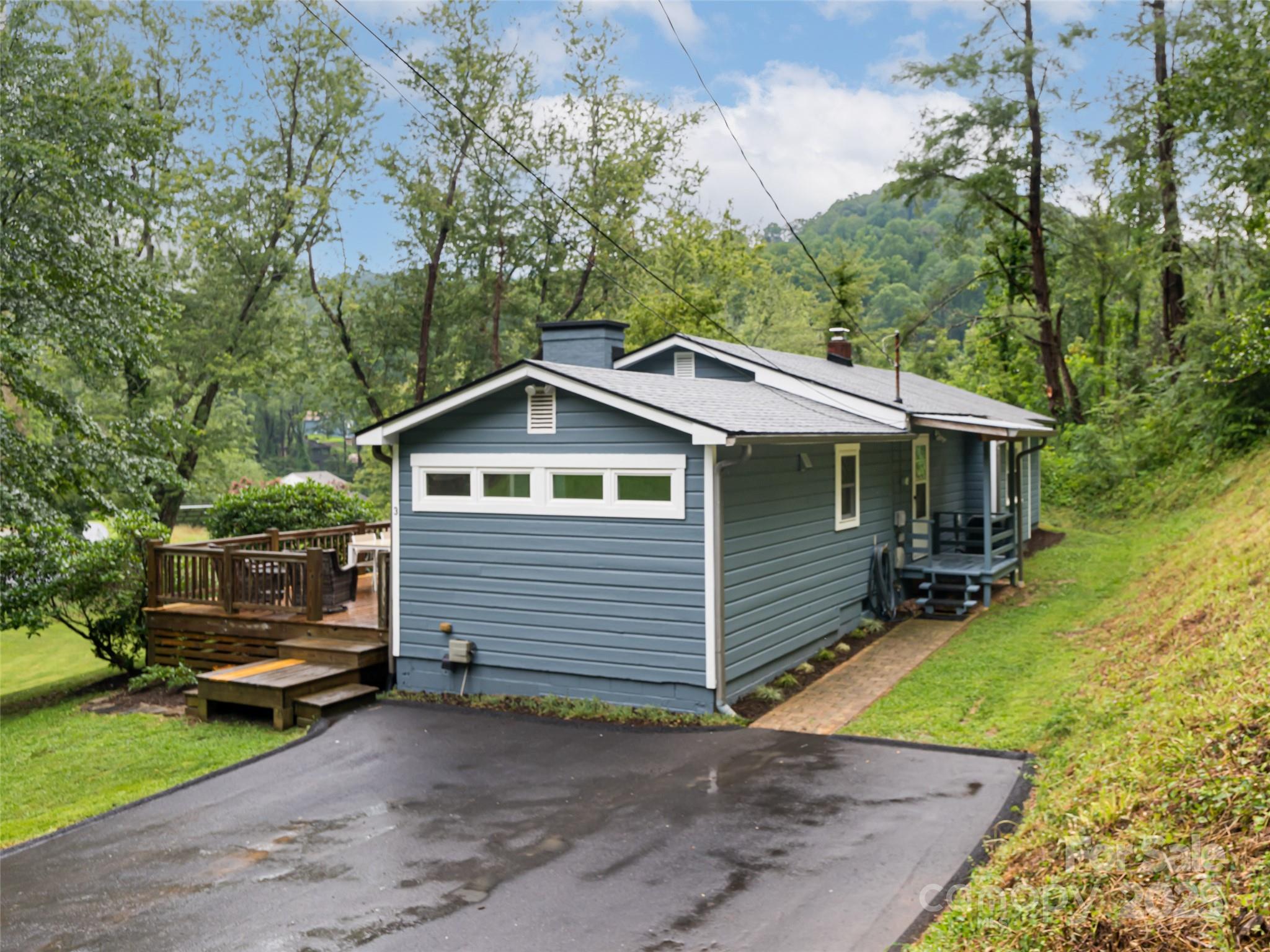 3 Valley Lane