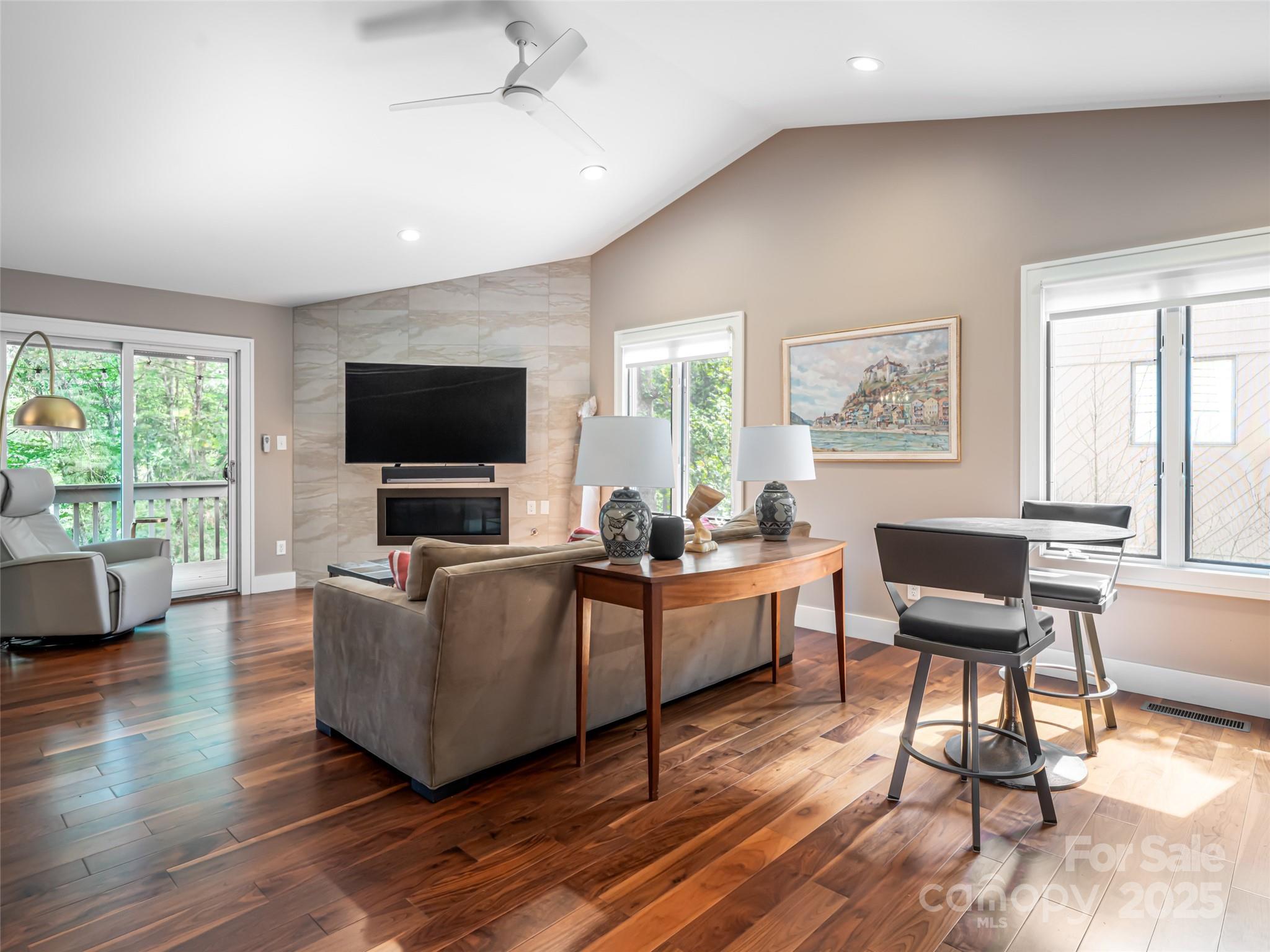 1302 Timber Trail