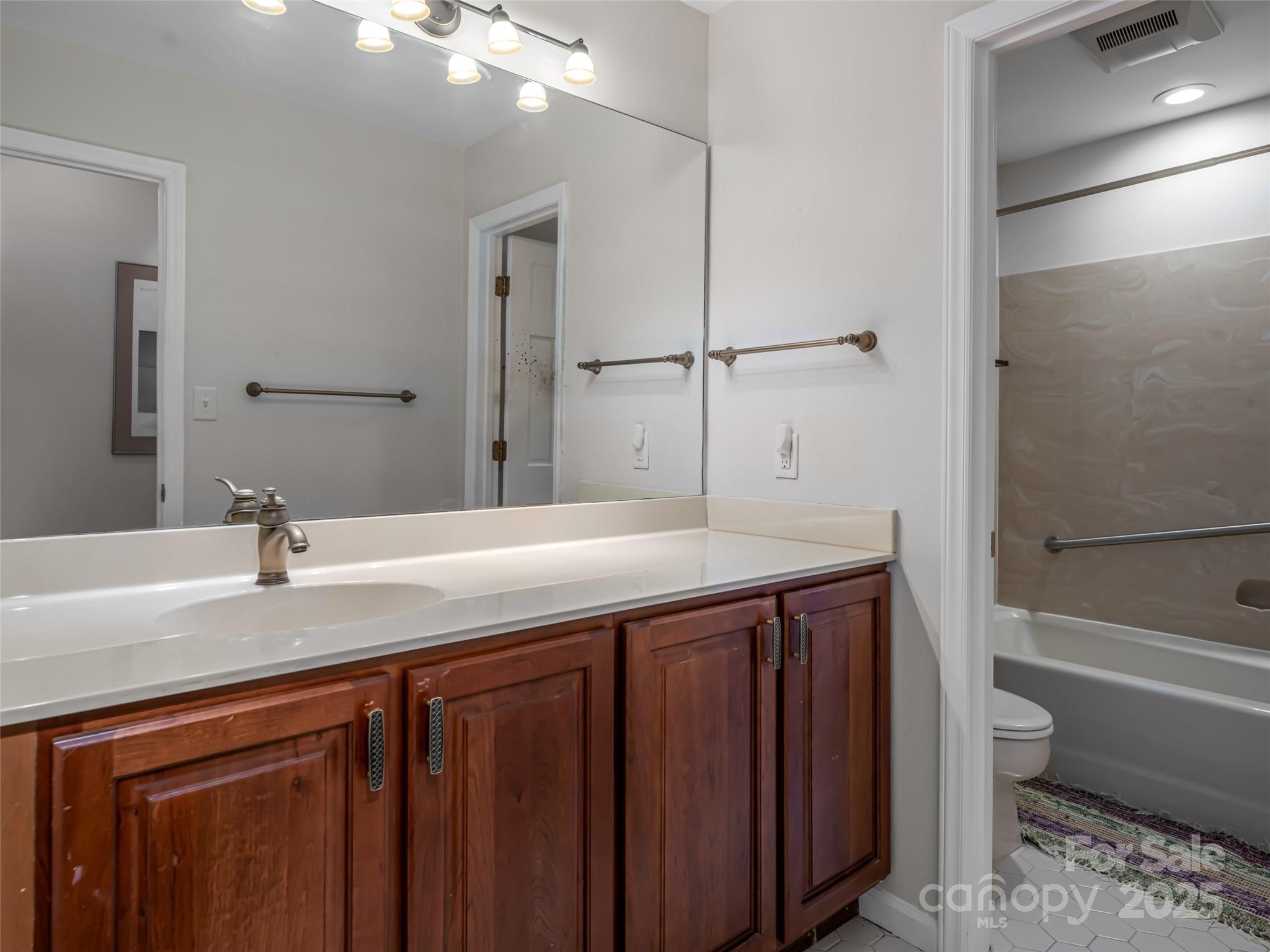 1302 Timber Trail