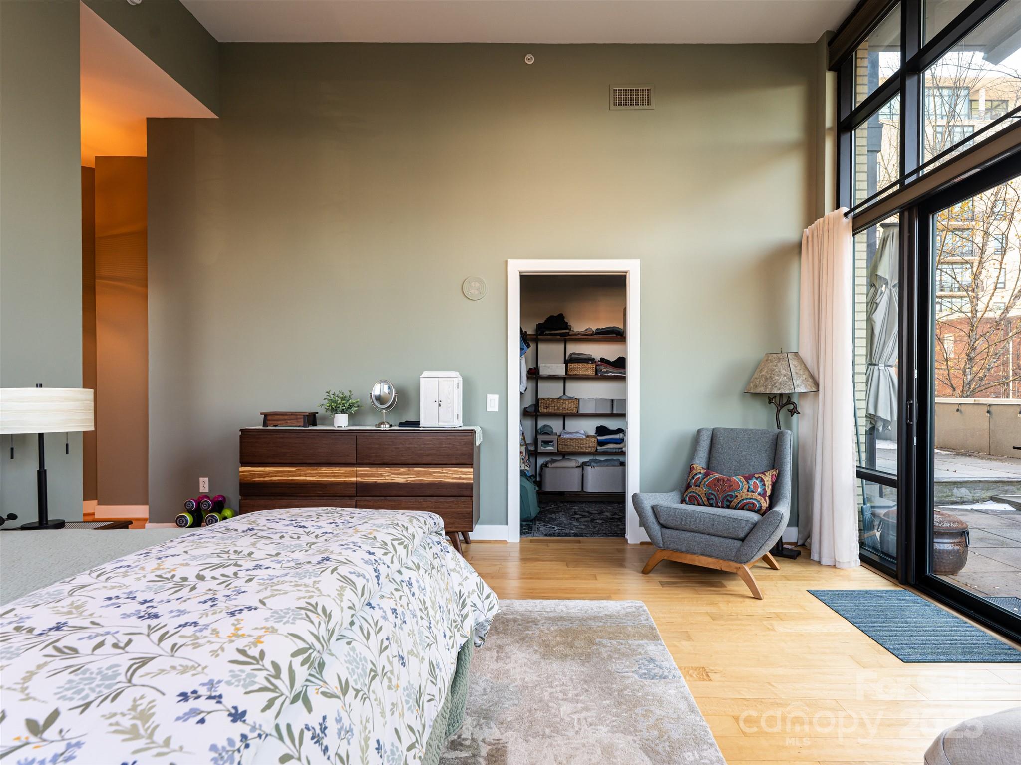 60 N Market Street Unit: 117