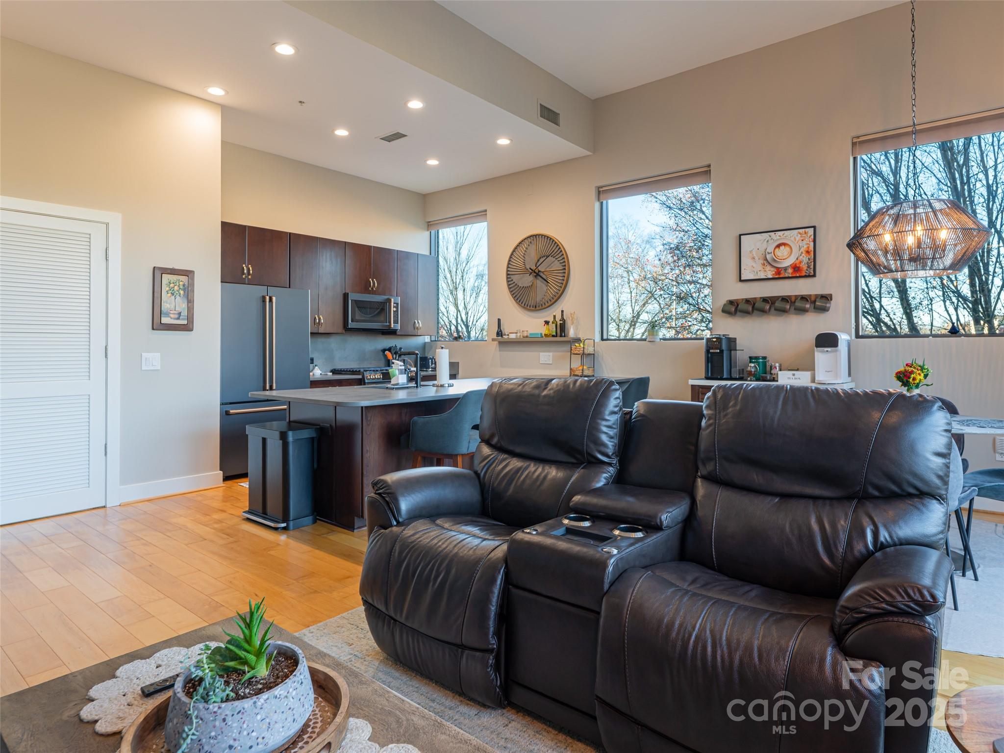 60 N Market Street Unit: 117