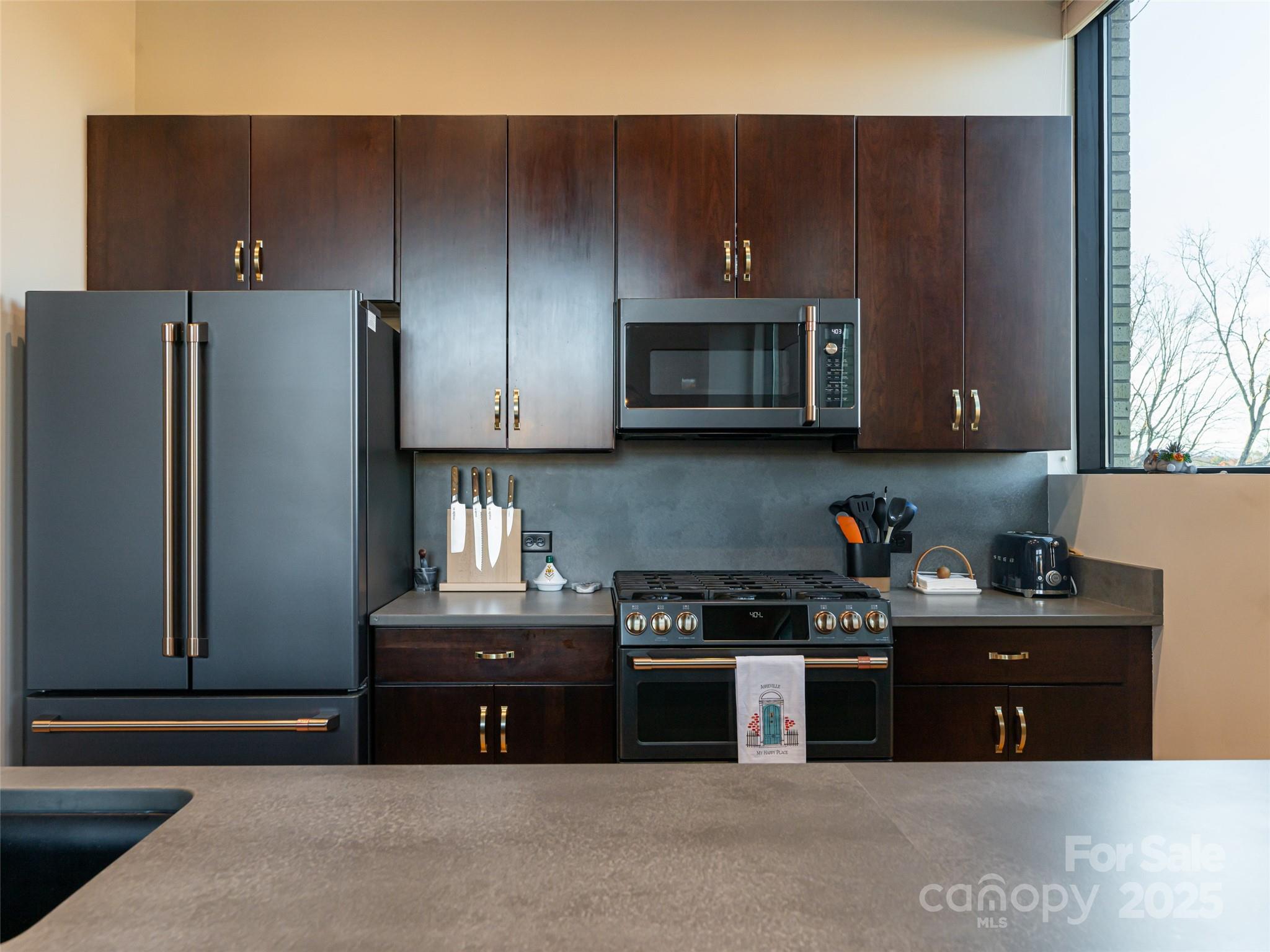 60 N Market Street Unit: 117