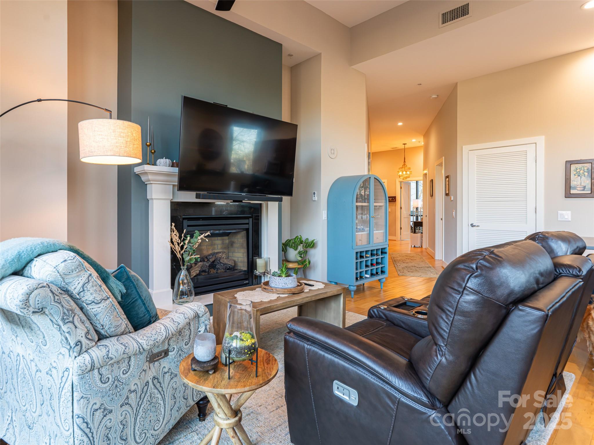 60 N Market Street Unit: 117