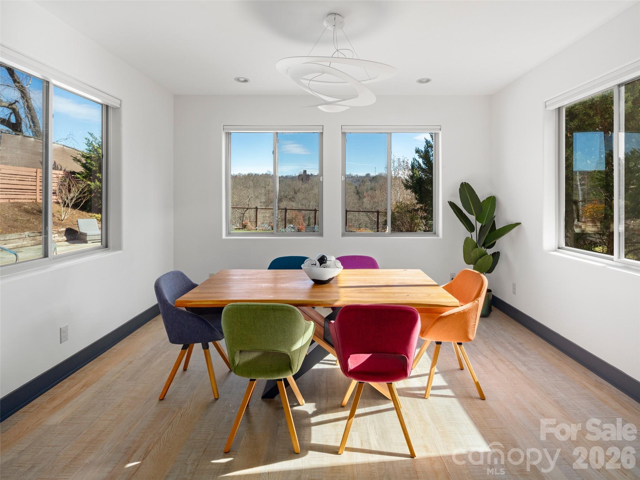 46 Park Avenue N