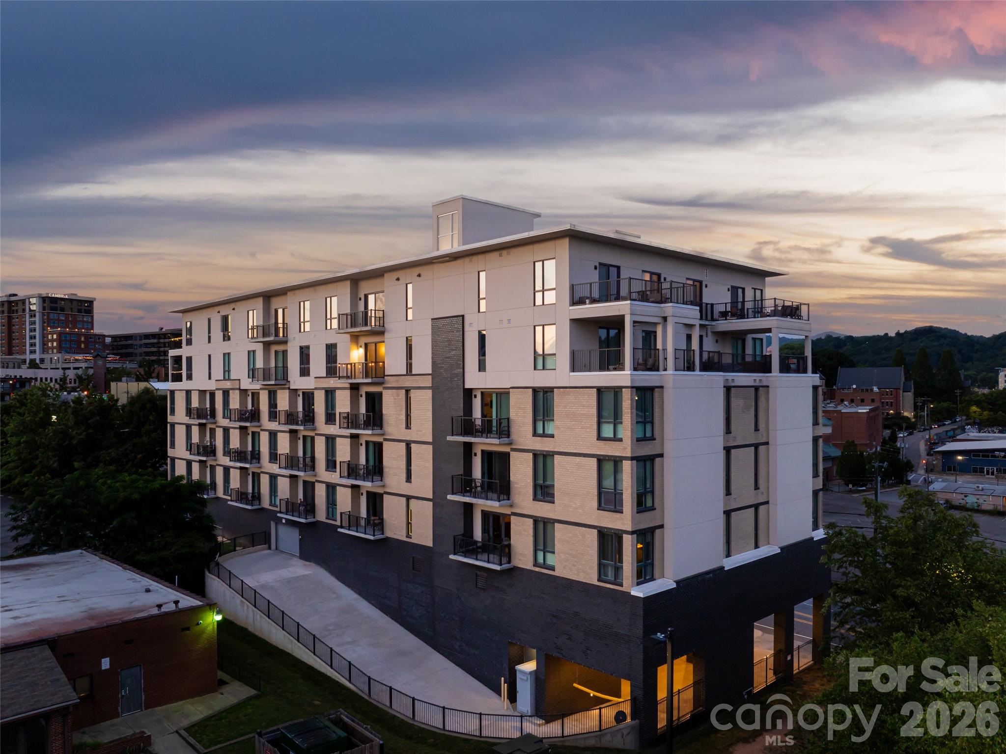 45 Asheland Avenue Unit: 306