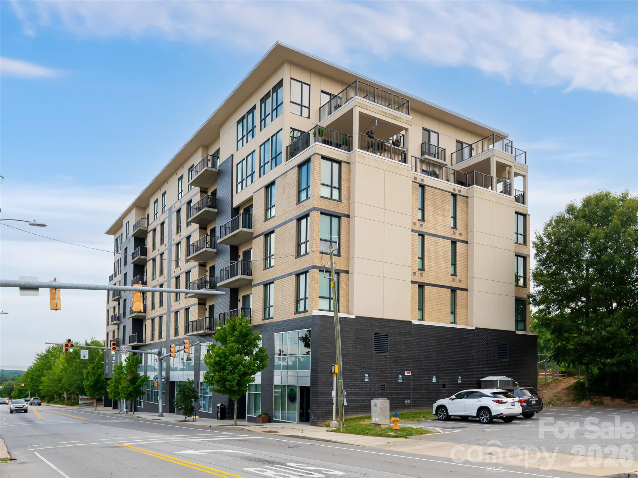 45 Asheland Avenue Unit: 306