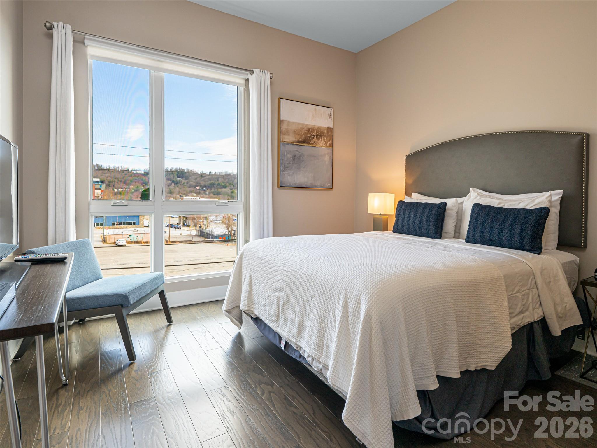 45 Asheland Avenue Unit: 306