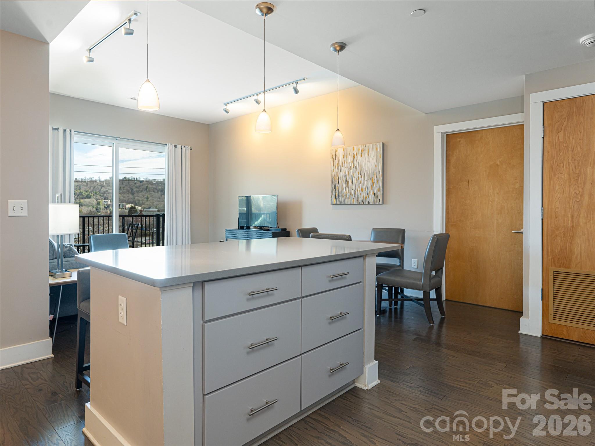 45 Asheland Avenue Unit: 306