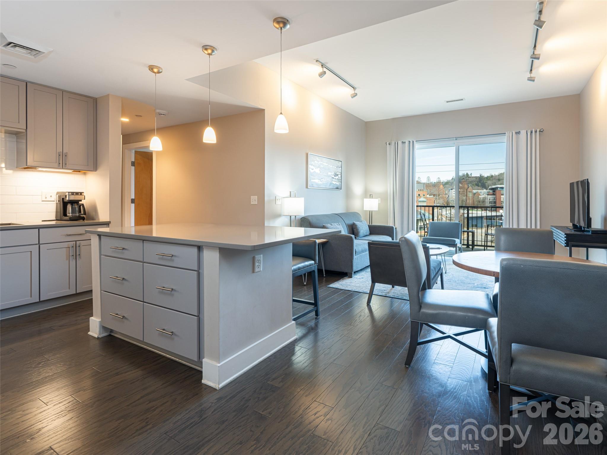 45 Asheland Avenue Unit: 306