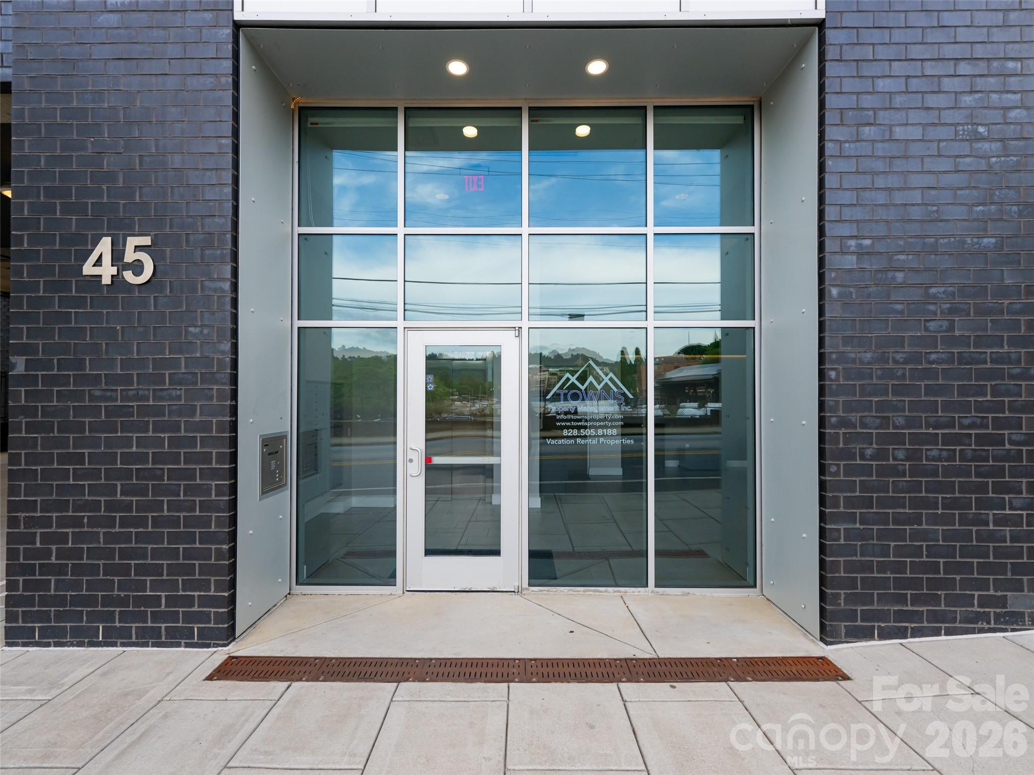 45 Asheland Avenue Unit: 306