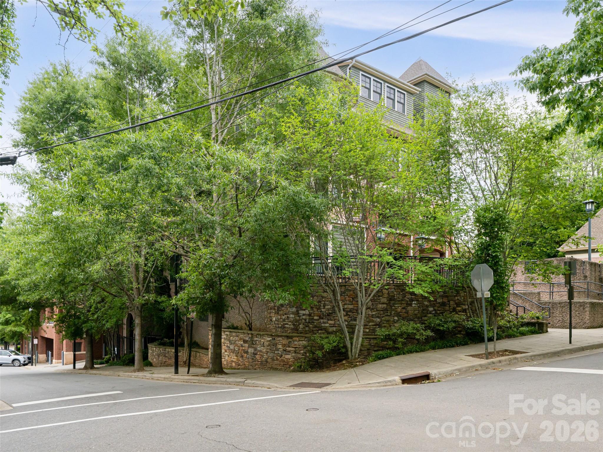 190 Broadway Street Unit: 310