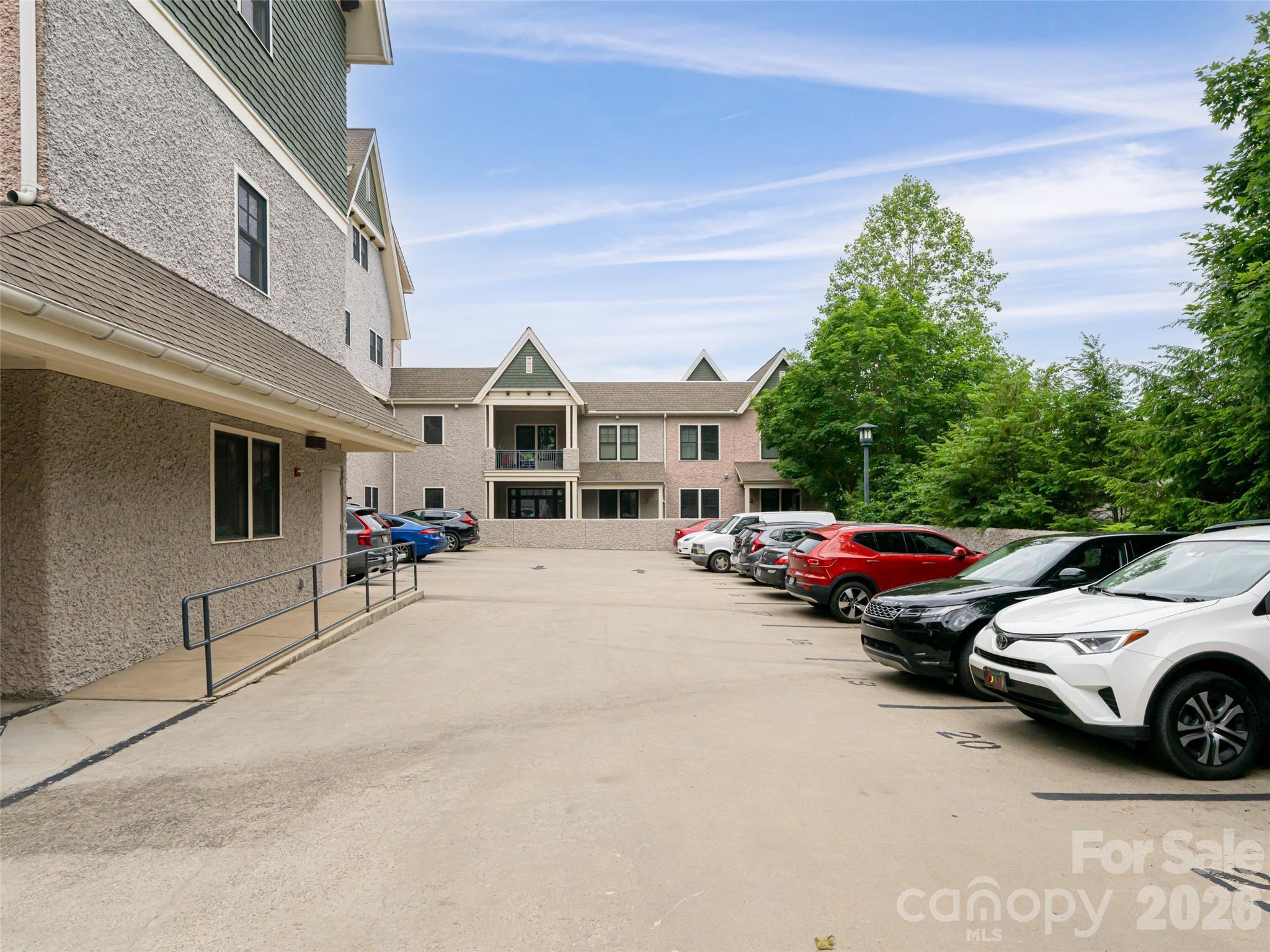 190 Broadway Street Unit: 310