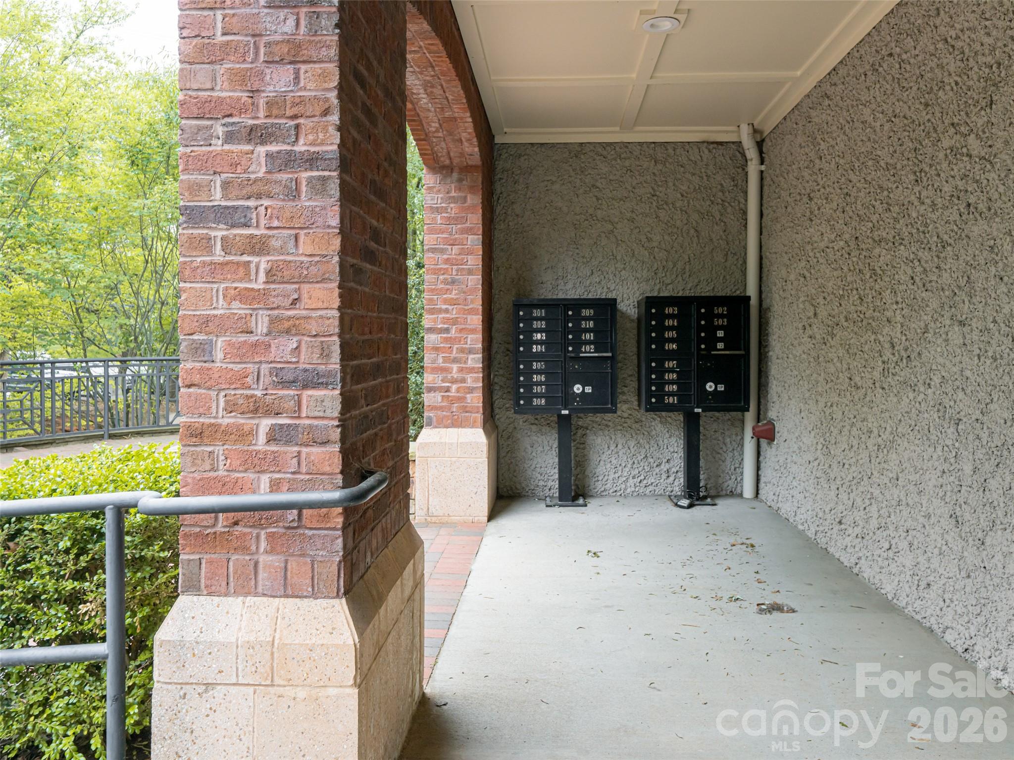 190 Broadway Street Unit: 310