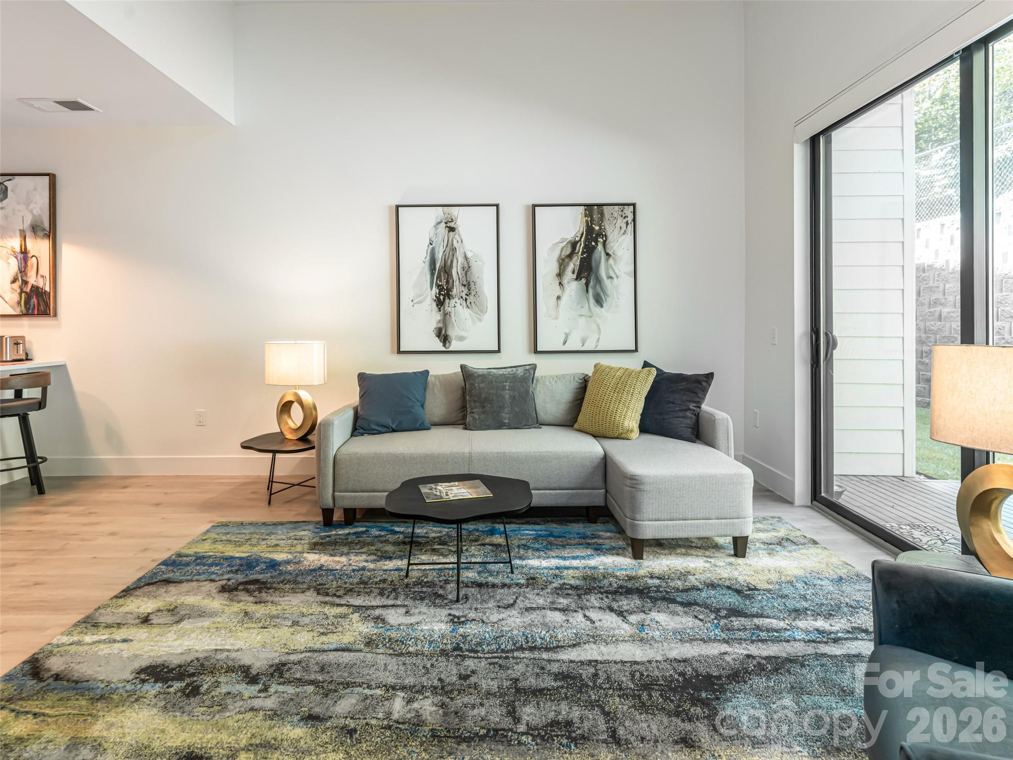 68 Craven Street Unit: 203