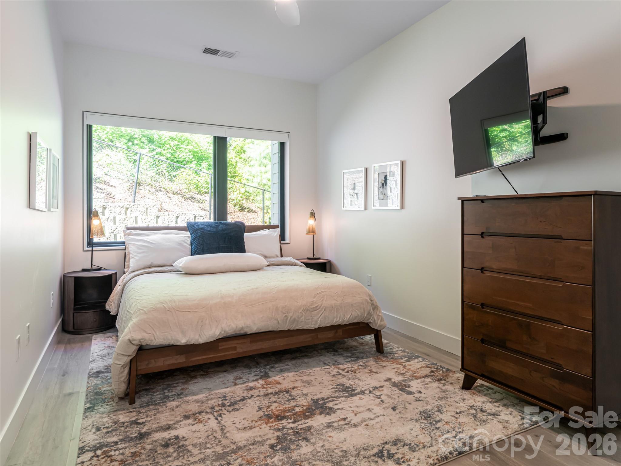 68 Craven Street Unit: 203