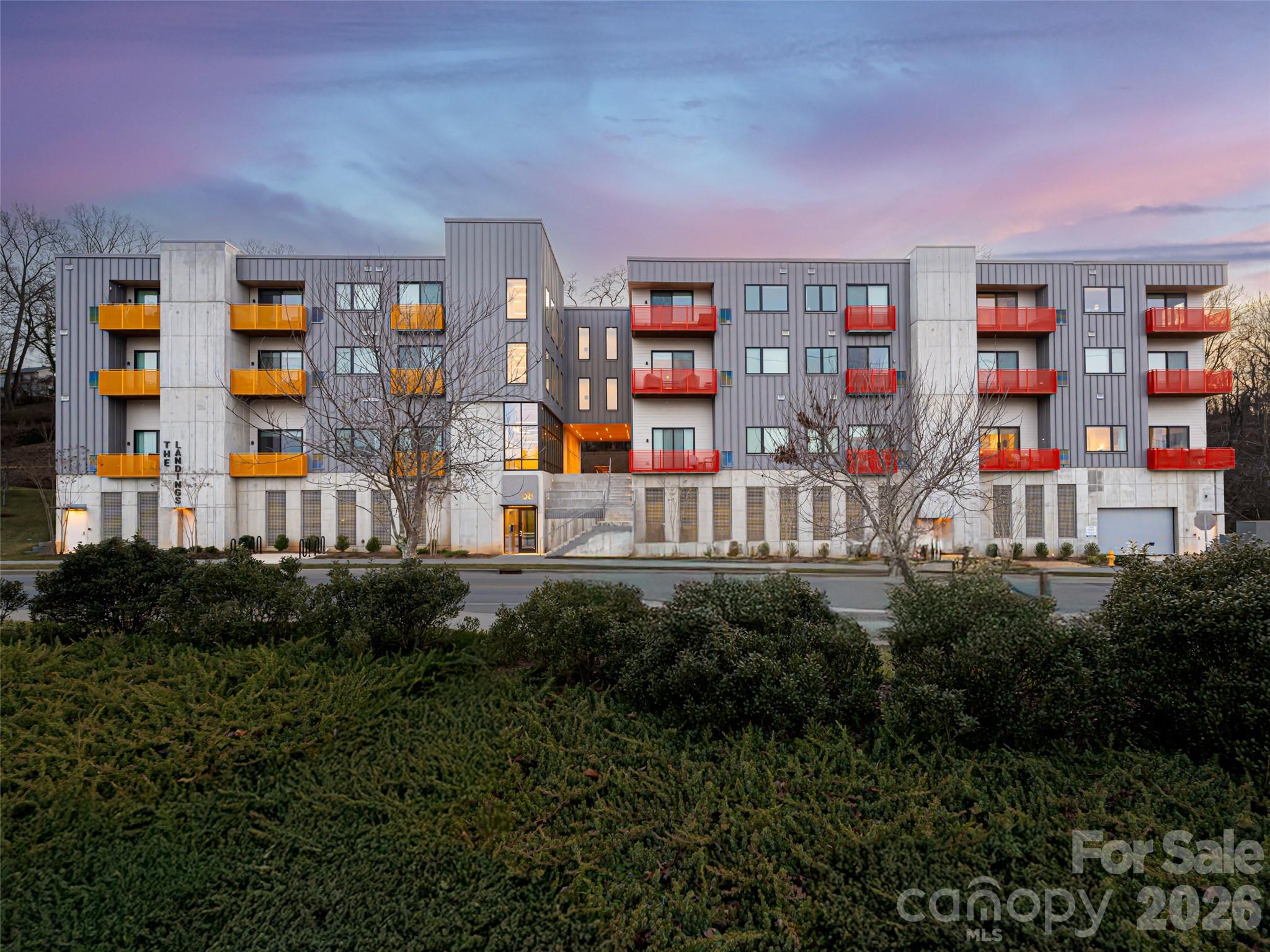 68 Craven Street Unit: 203