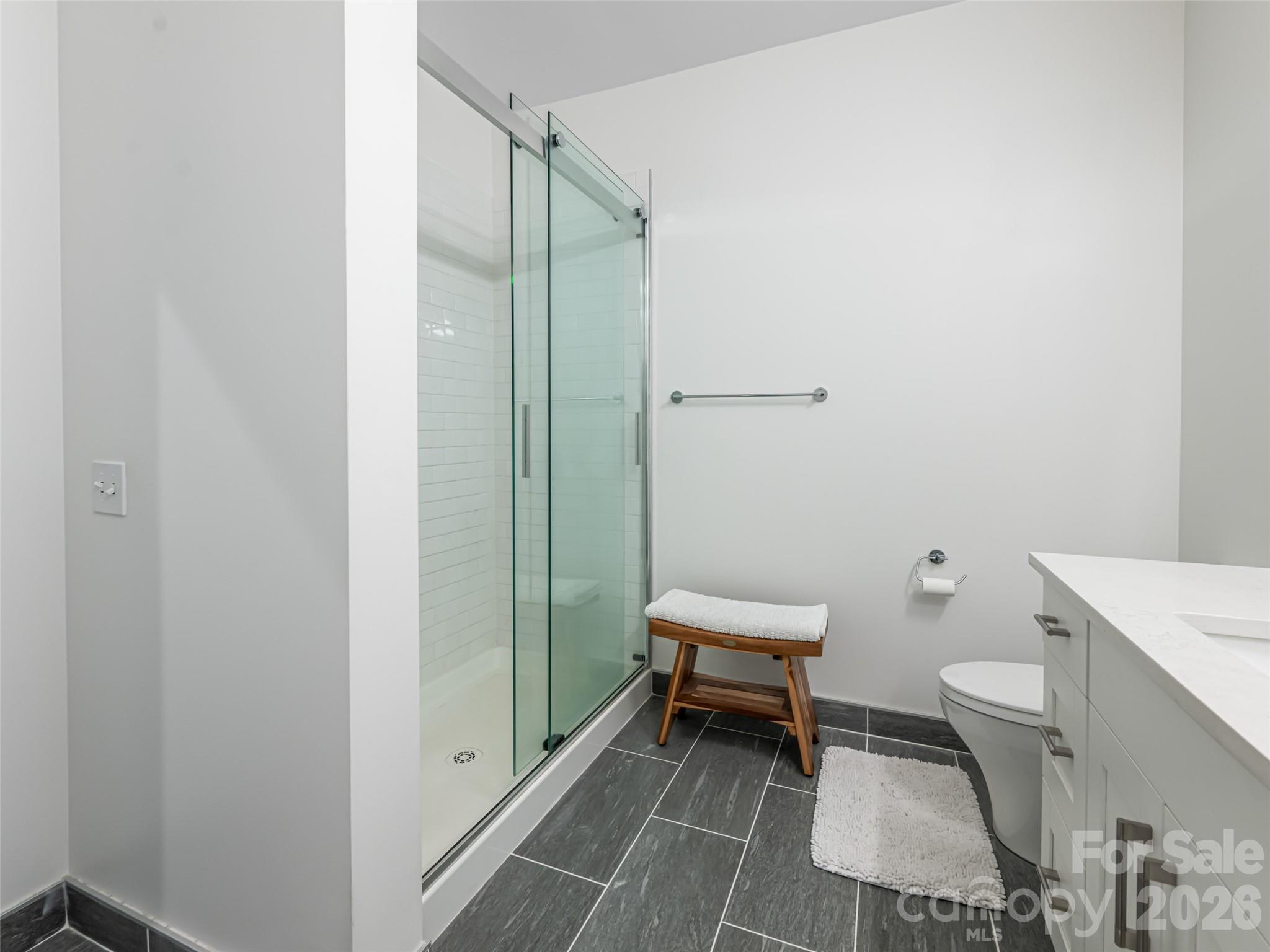 68 Craven Street Unit: 203