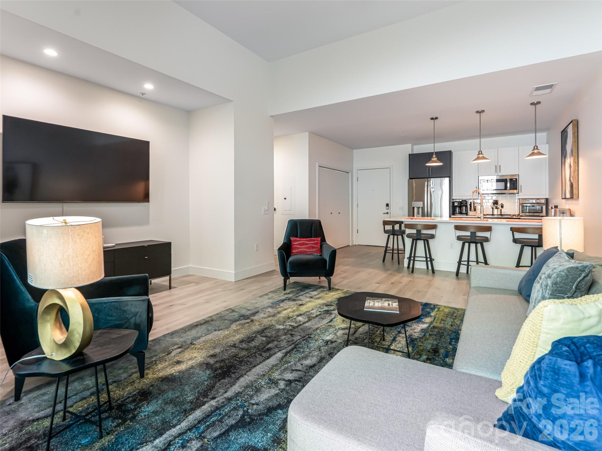 68 Craven Street Unit: 203