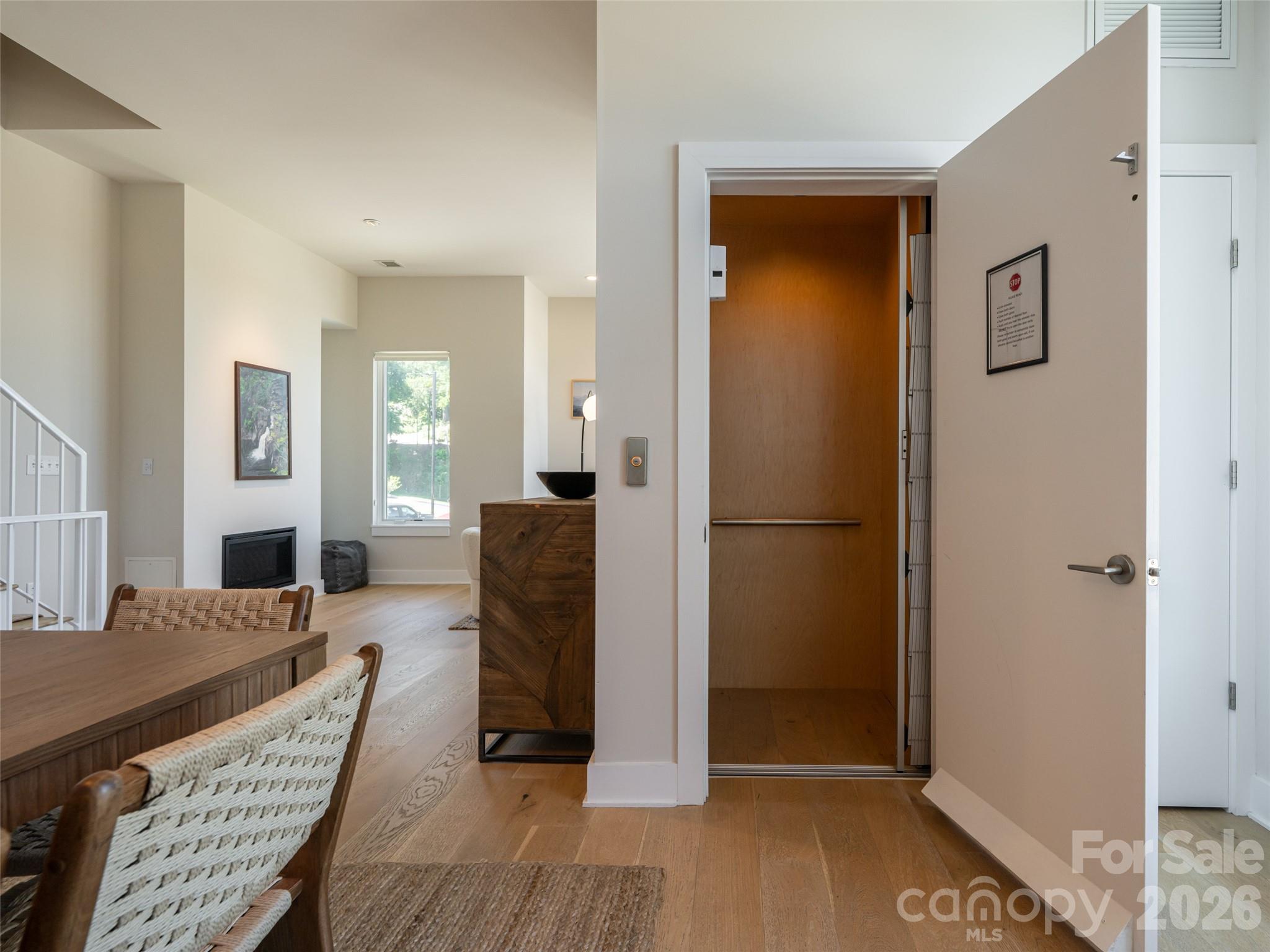 1 Bauhaus Court