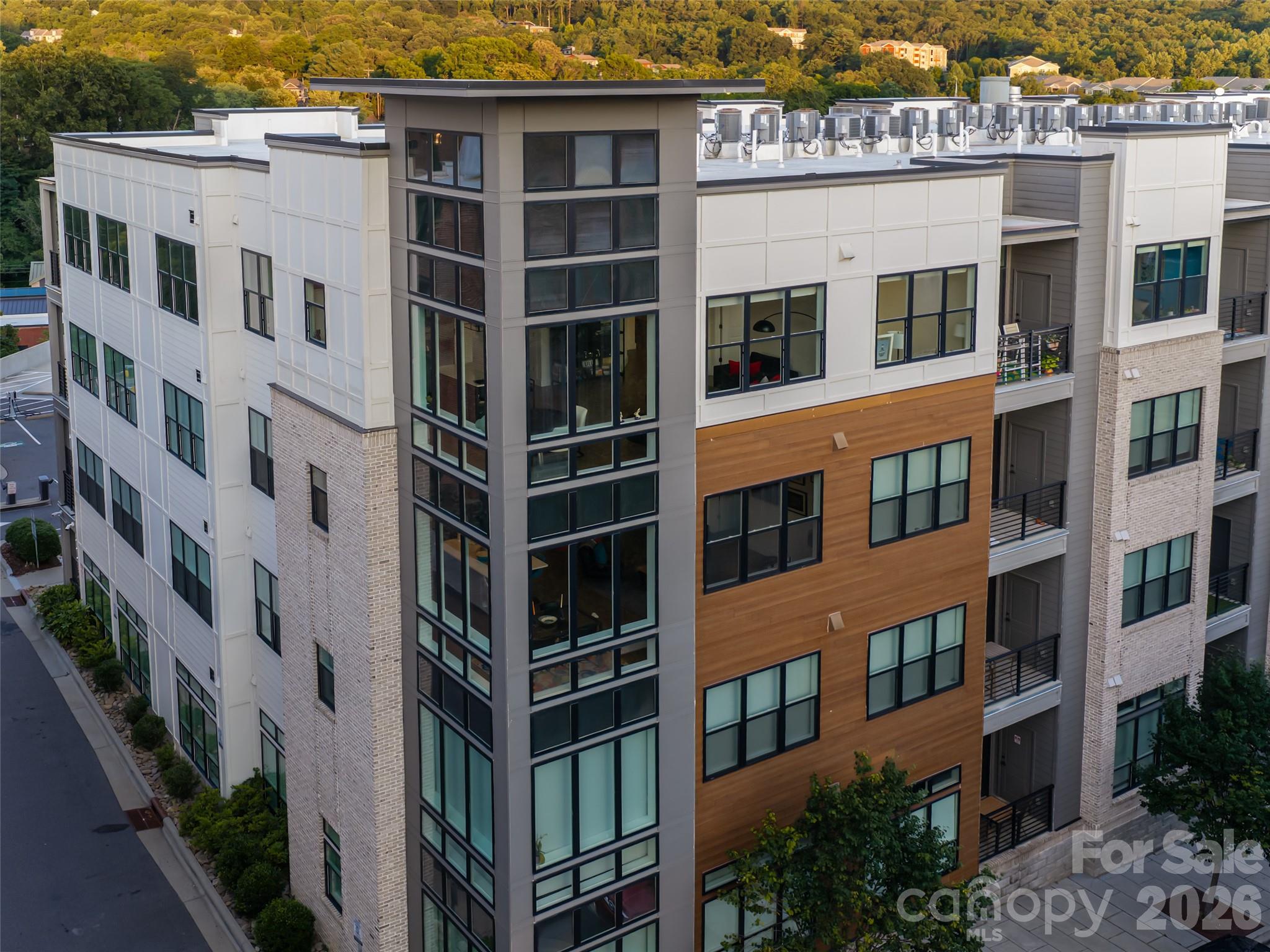 55 S Market Street Unit: 515
