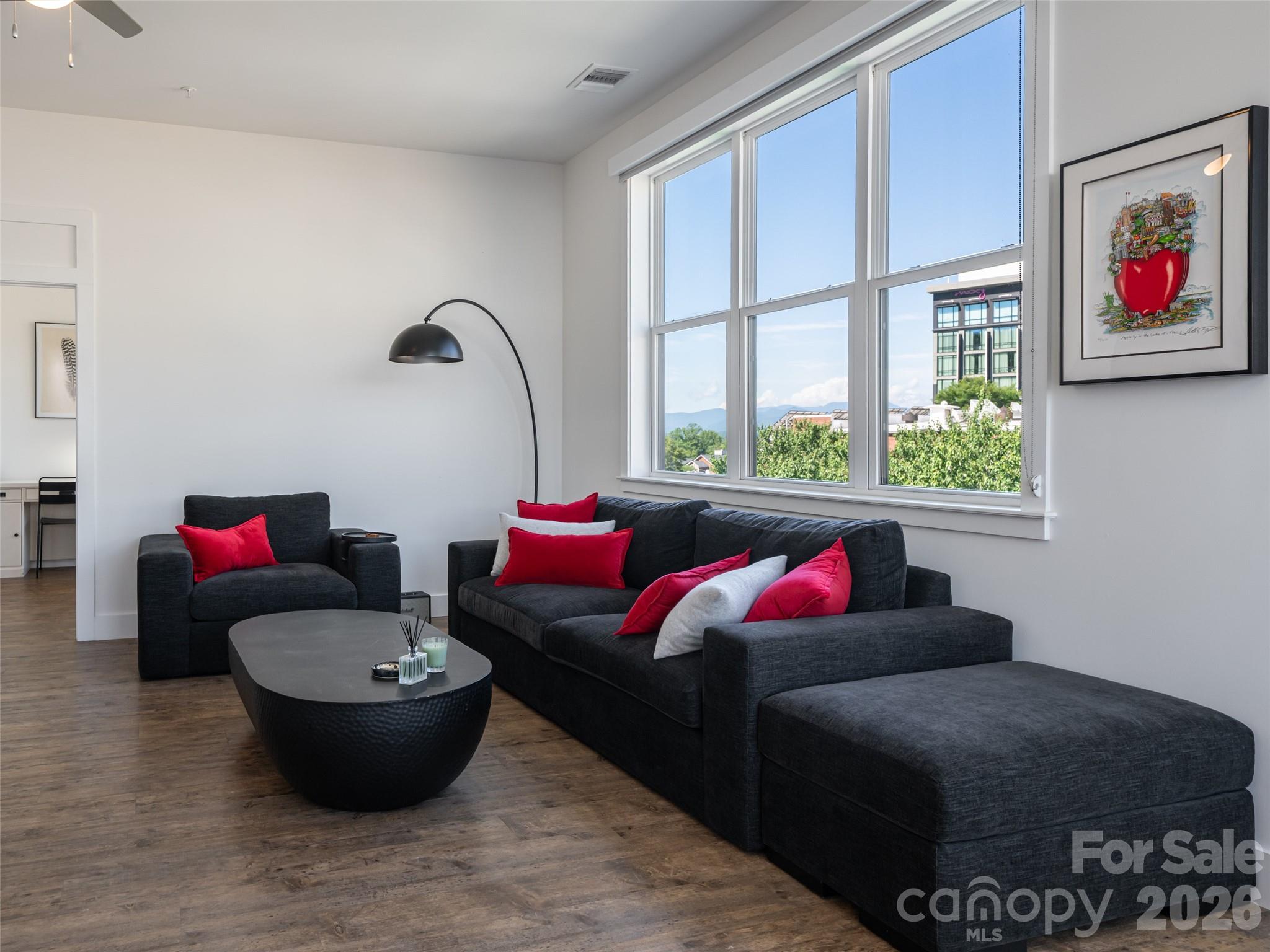 55 S Market Street Unit: 515