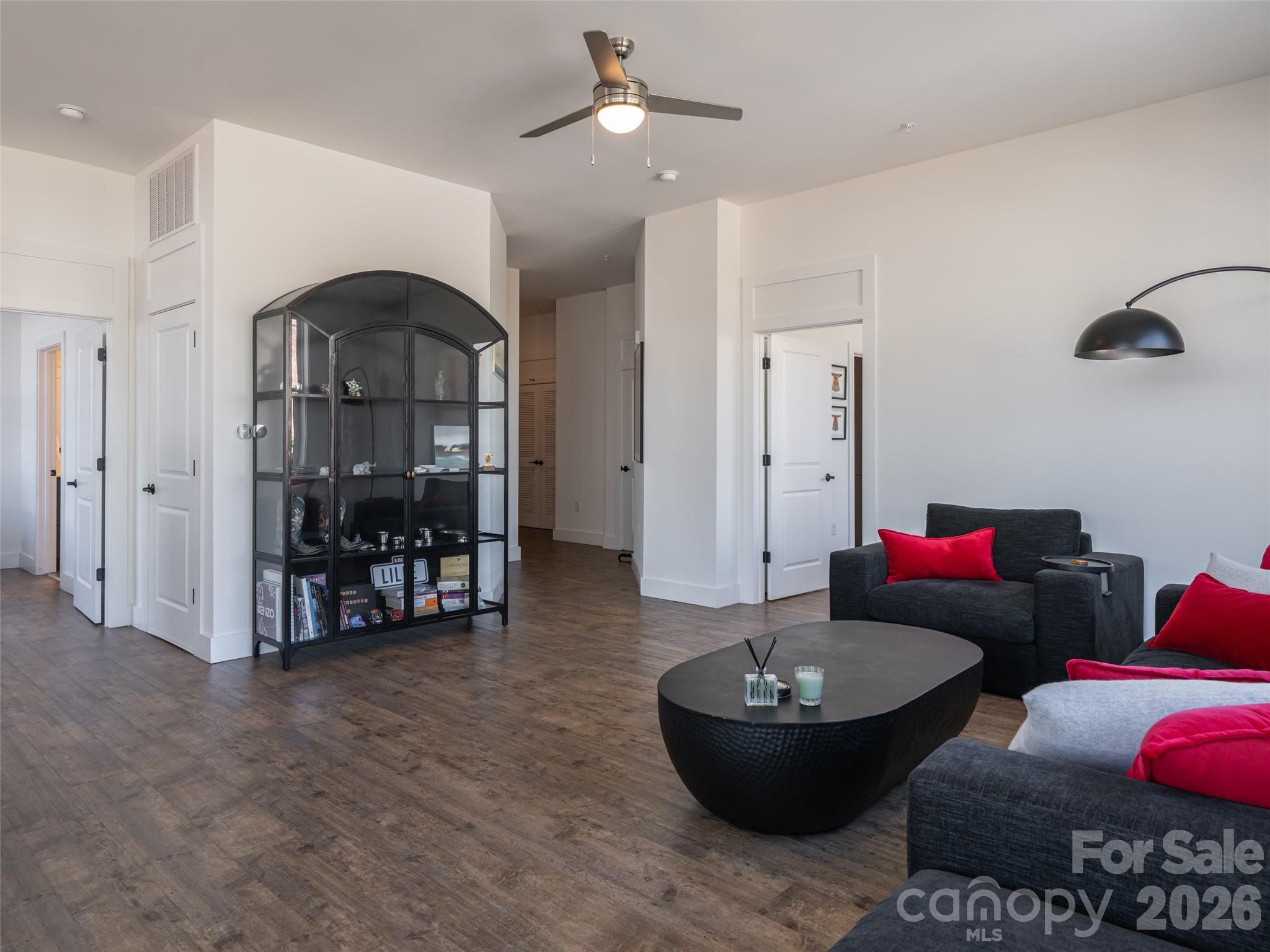 55 S Market Street Unit: 515