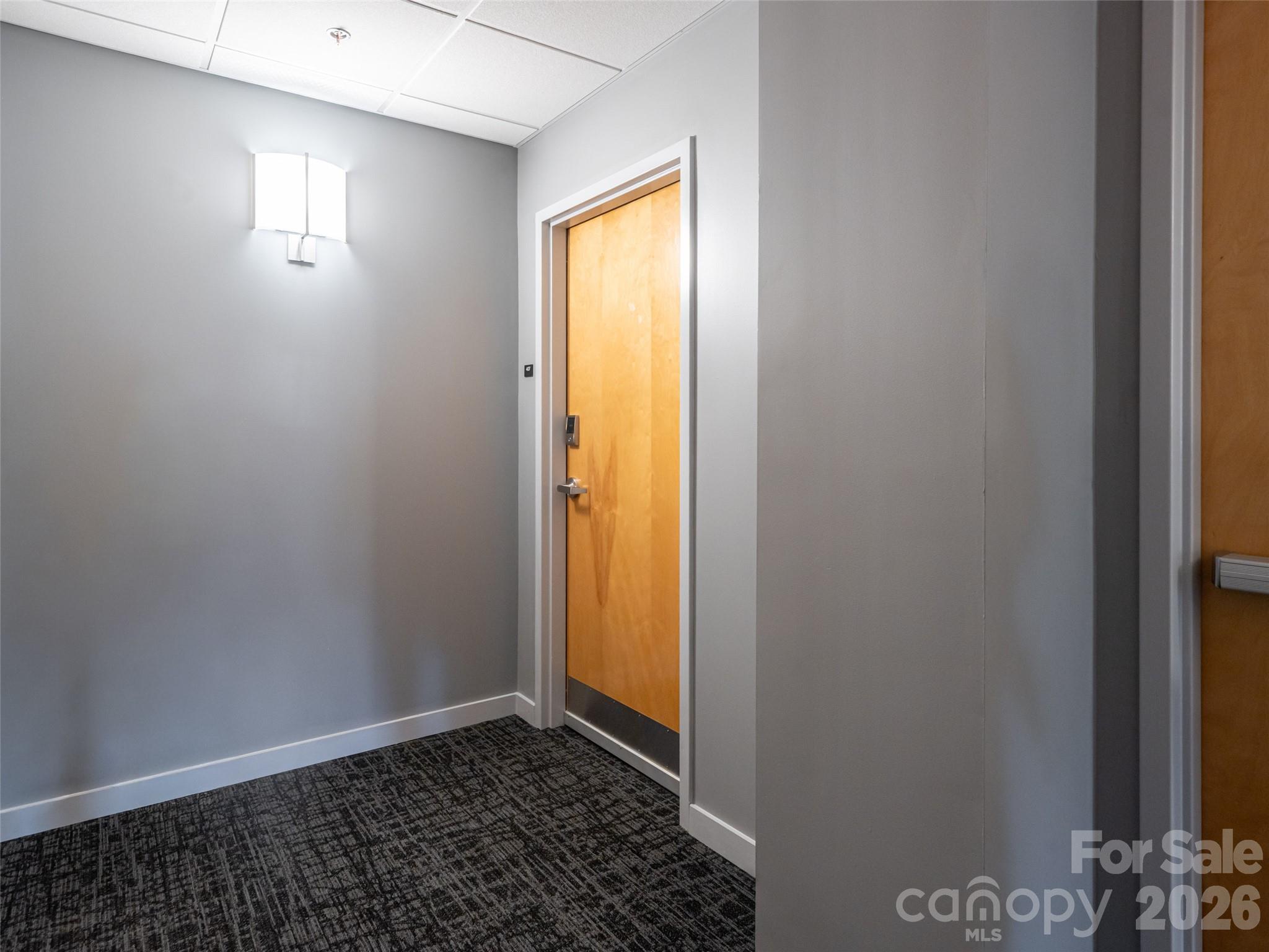 12 S Lexington Avenue Unit: 407