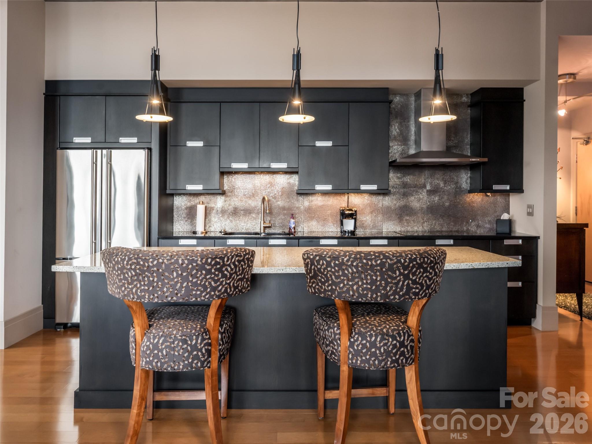 12 S Lexington Avenue Unit: 407