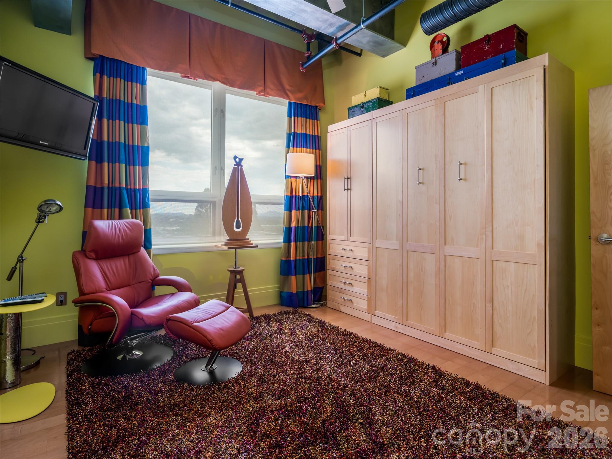 12 S Lexington Avenue Unit: 407