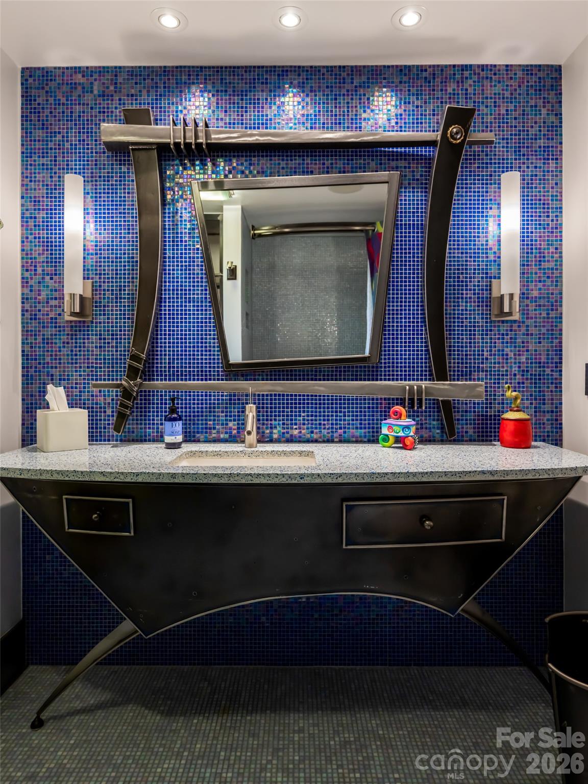 12 S Lexington Avenue Unit: 407