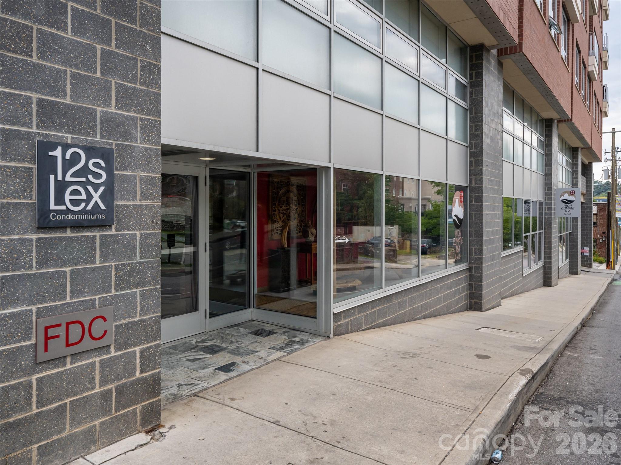 12 S Lexington Avenue Unit: 407