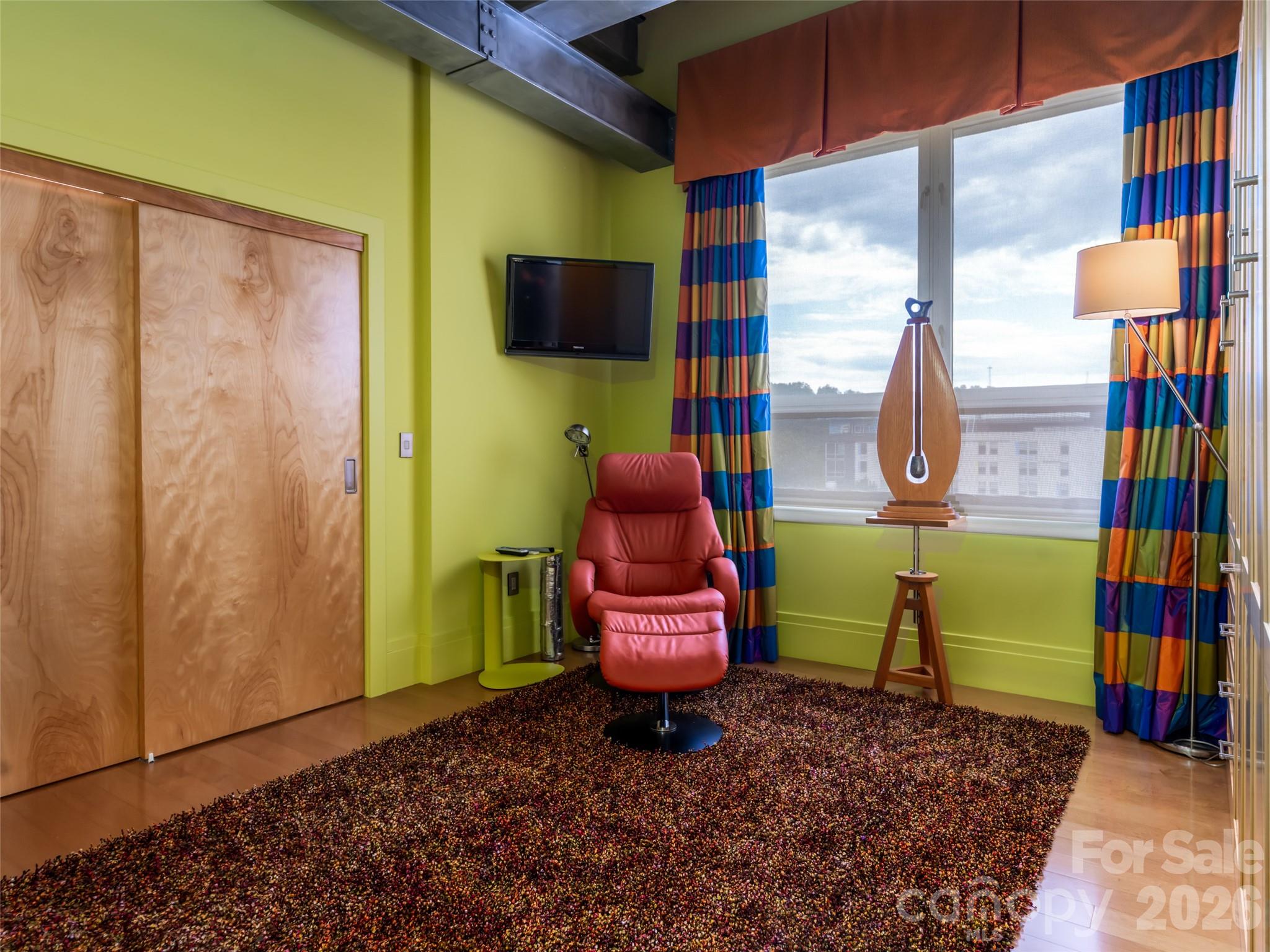 12 S Lexington Avenue Unit: 407