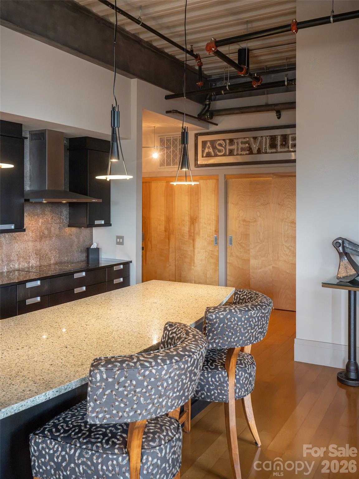 12 S Lexington Avenue Unit: 407