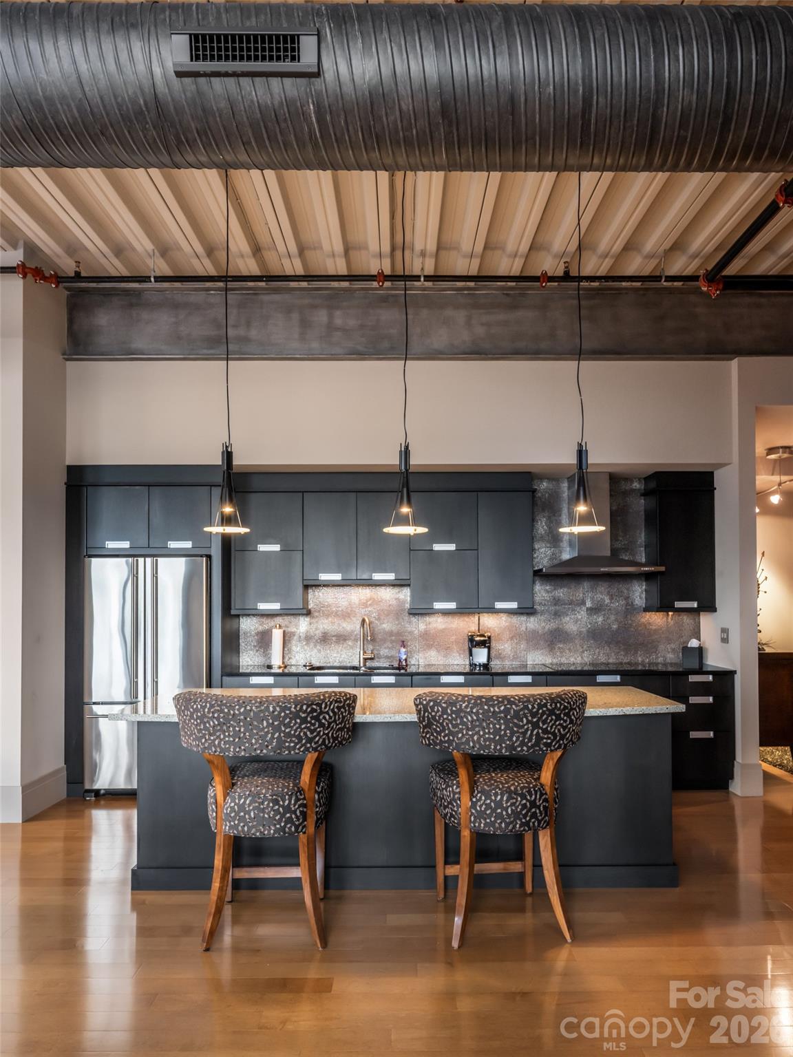 12 S Lexington Avenue Unit: 407