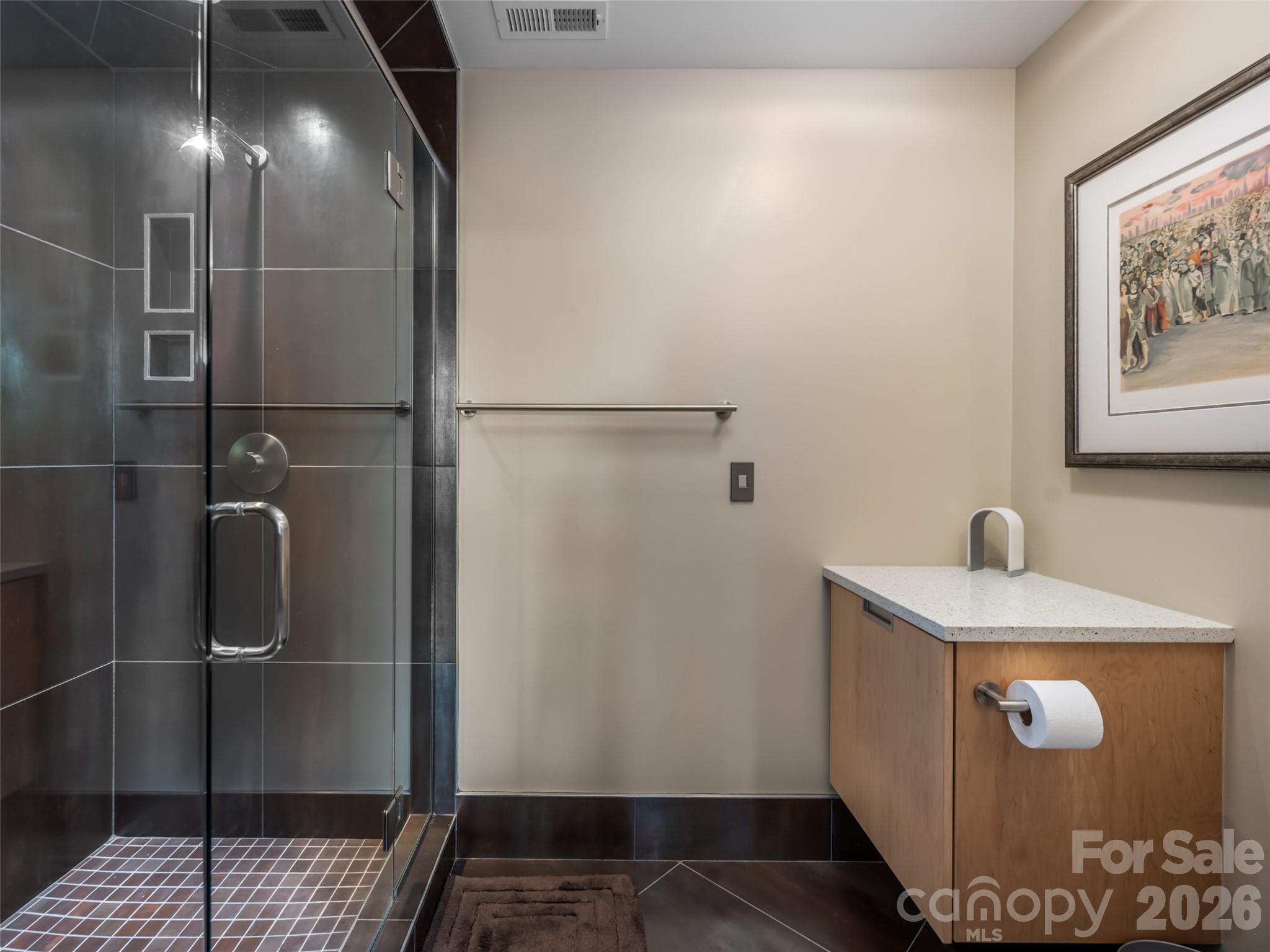 12 S Lexington Avenue Unit: 407