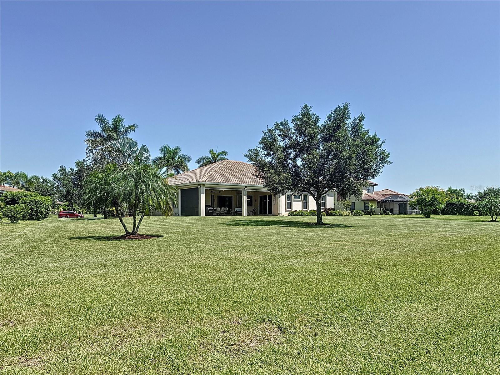 324 165TH CT NE