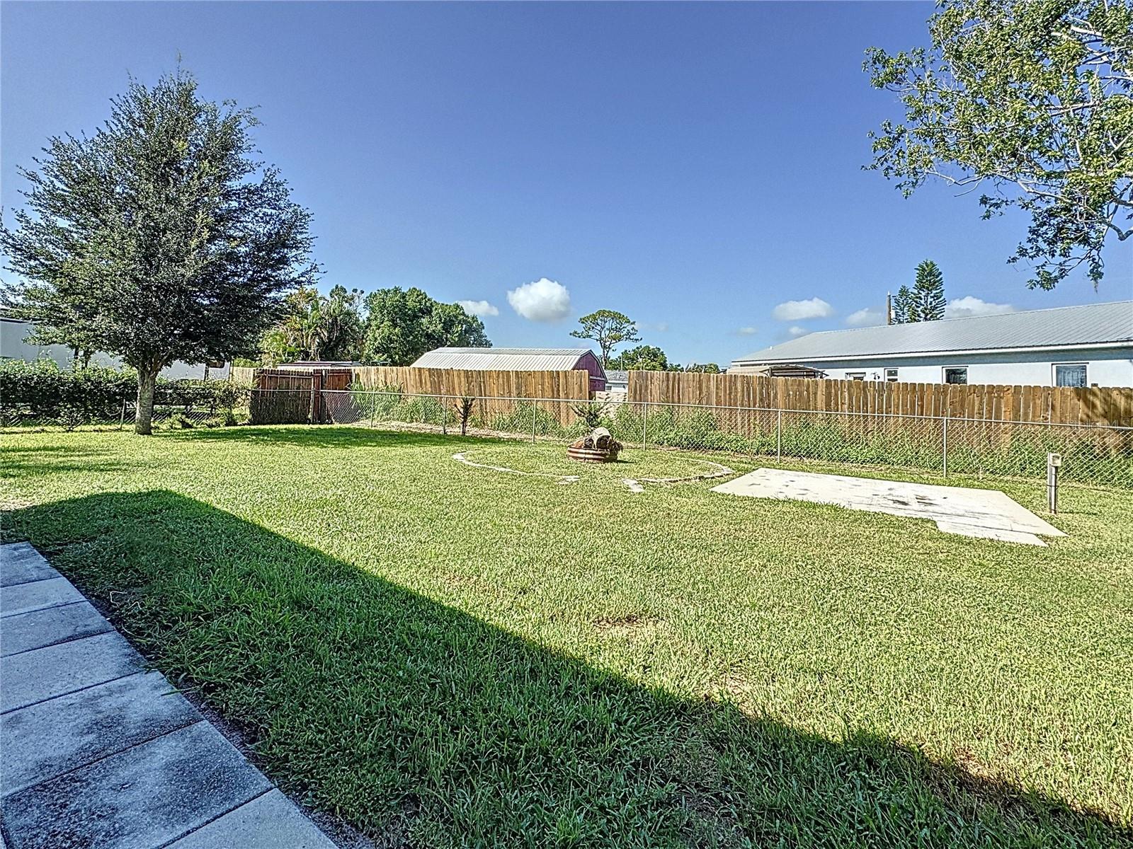 1843 SANDRA BLVD