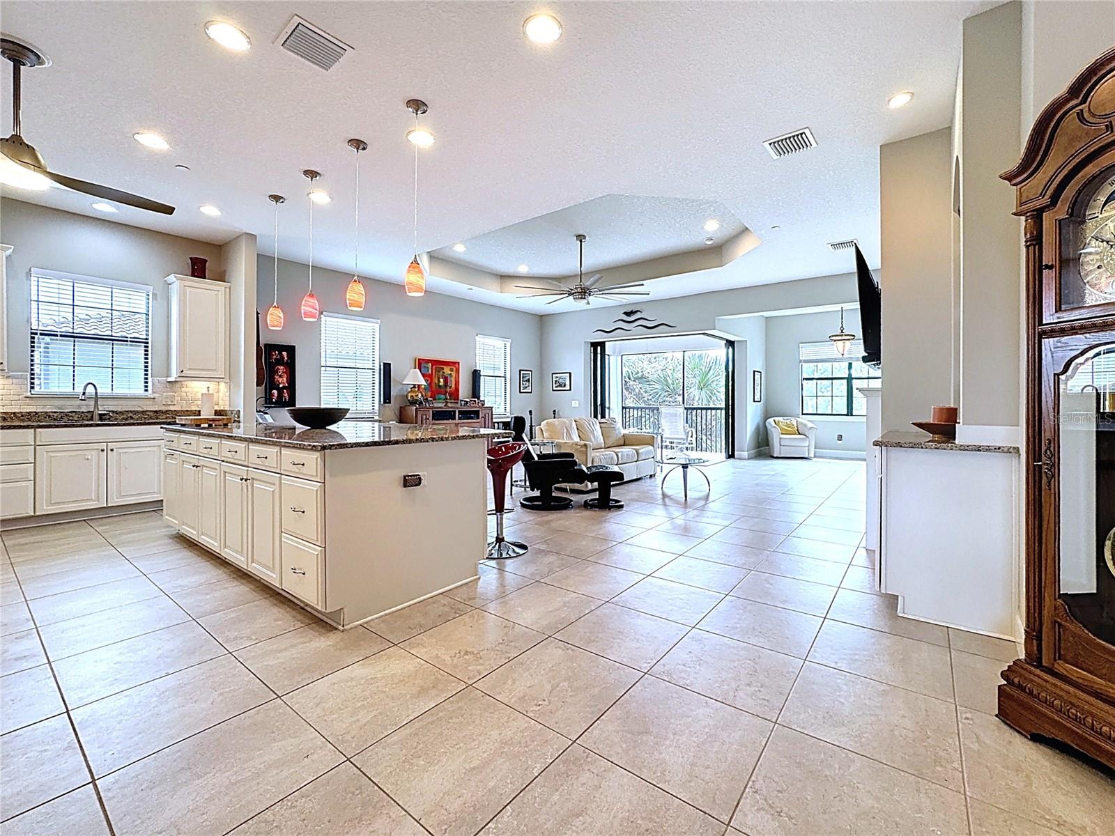 13514 MESSINA LOOP #102