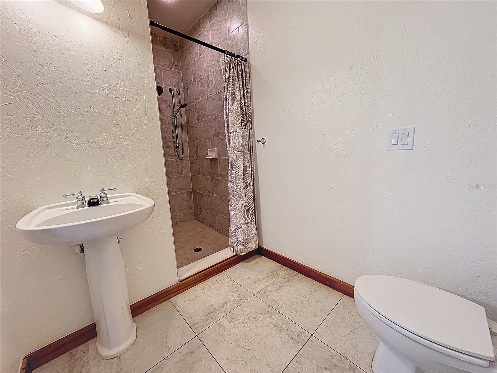 19600 E STATE ROAD 64