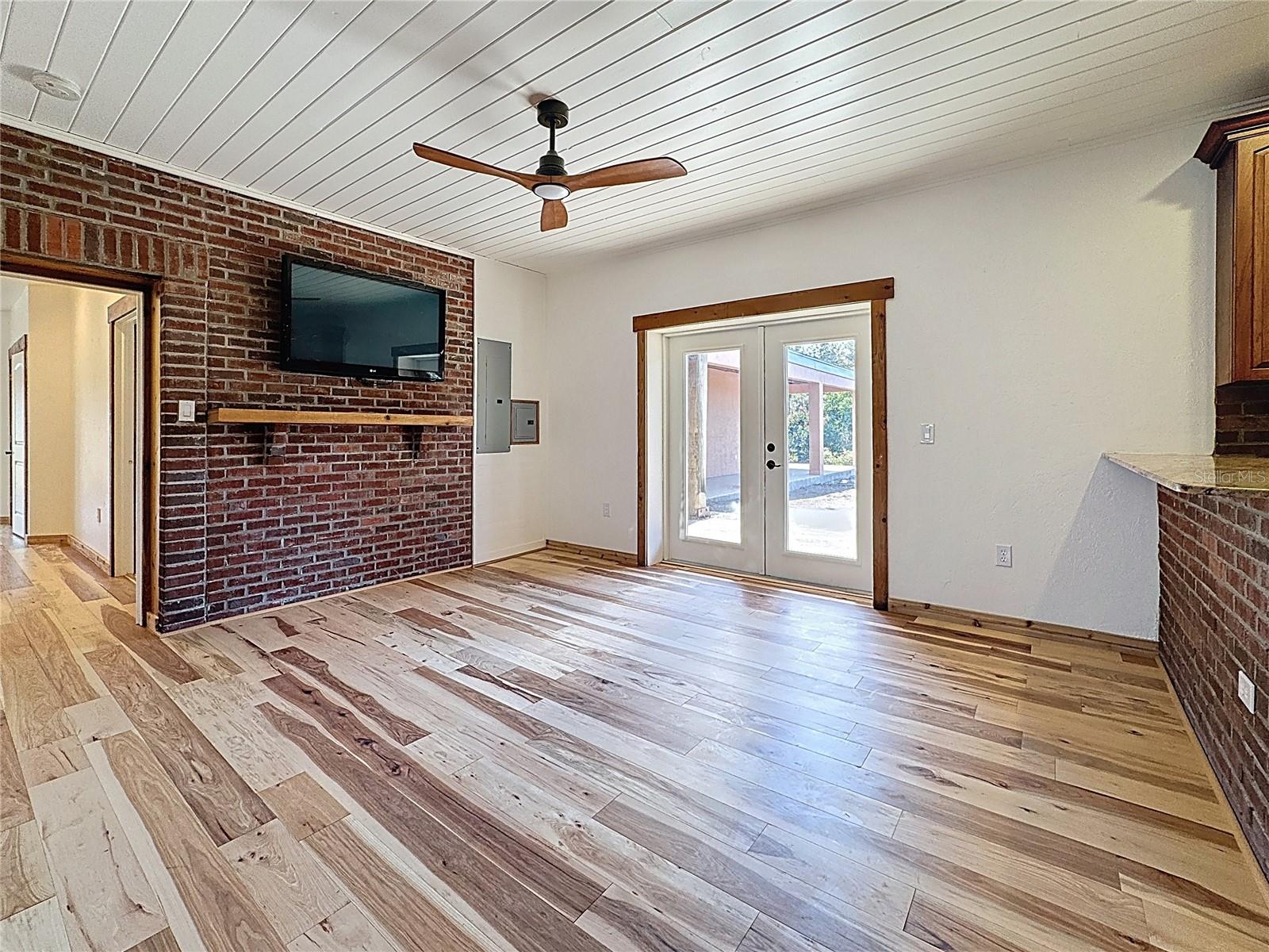 19600 E STATE ROAD 64