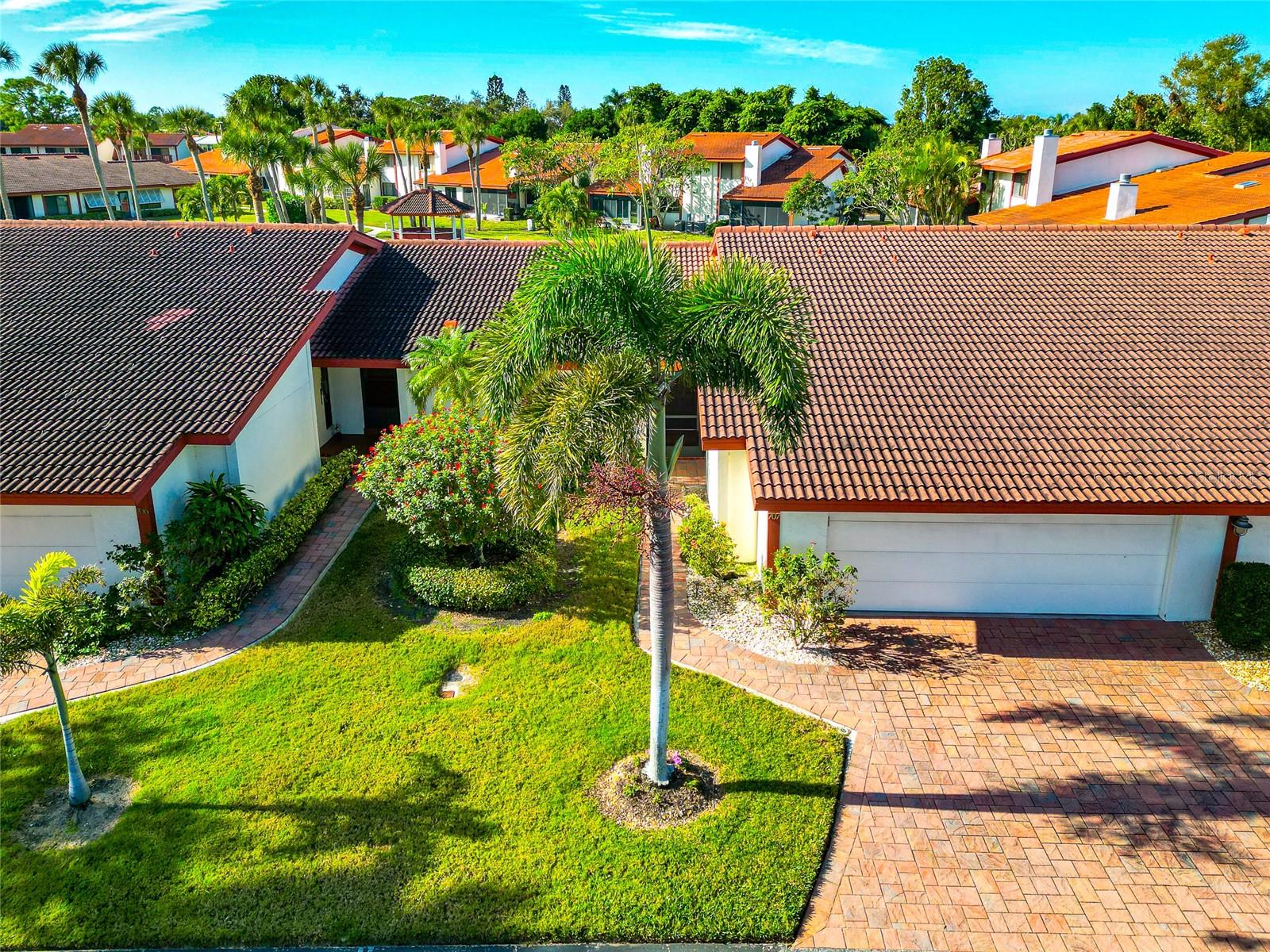 707 SORRENTO INLT #707