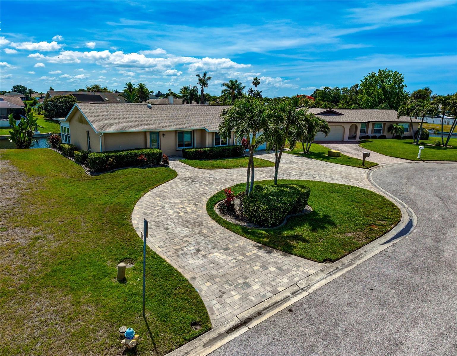 5011 MANGROVE POINT RD