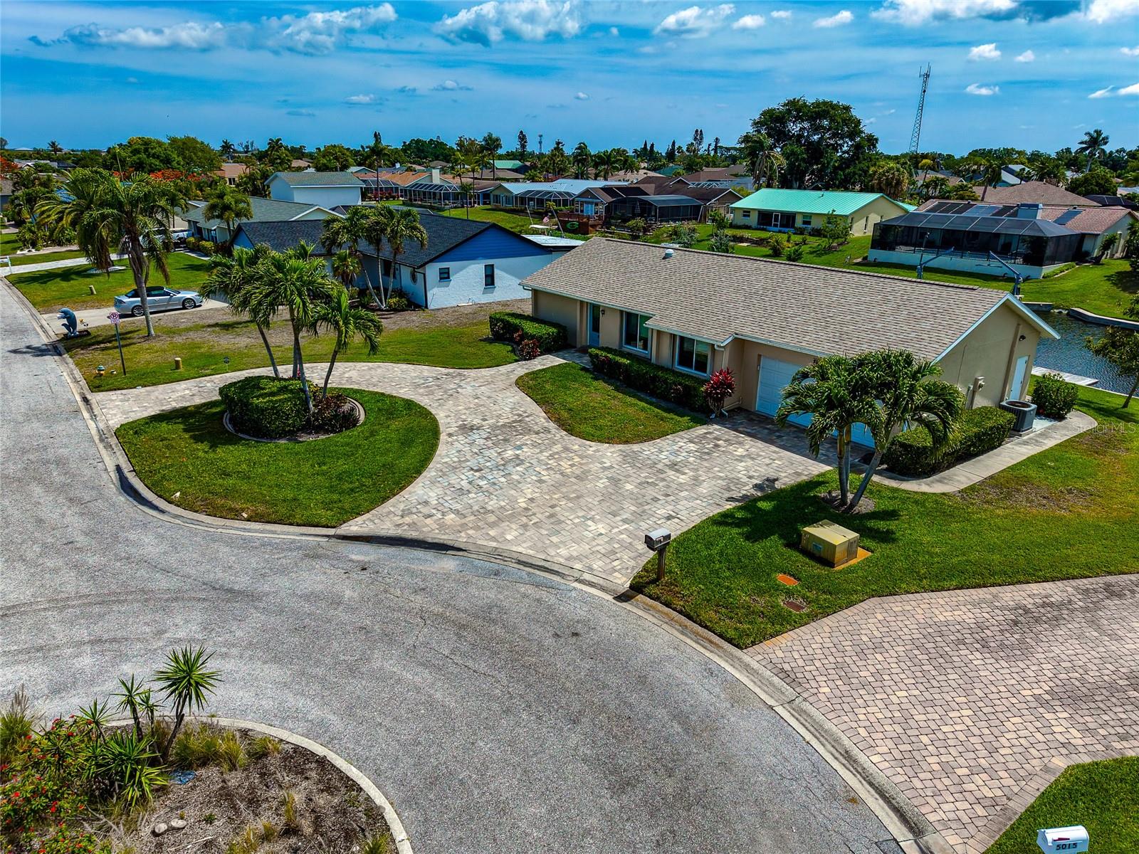 5011 MANGROVE POINT RD