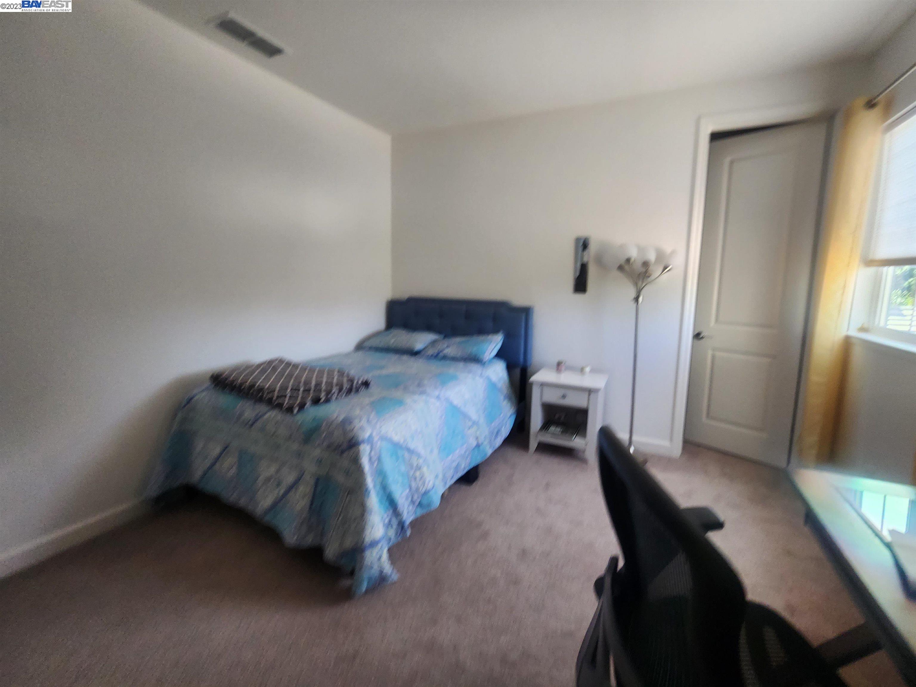 305 Hampstead Dr
